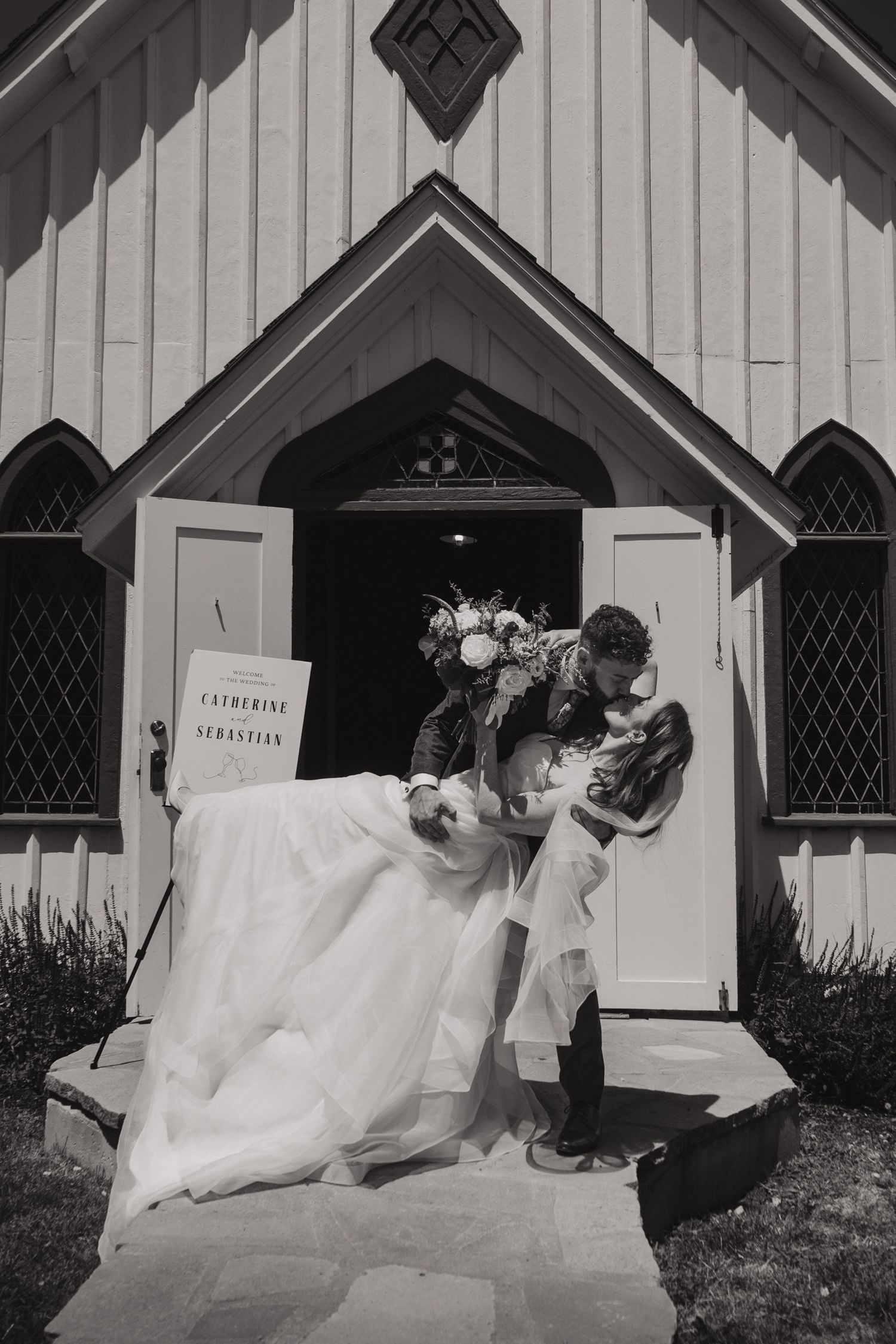 Cat and Seb, Niagara on the lake Ontario - Wedding photography by James Glac