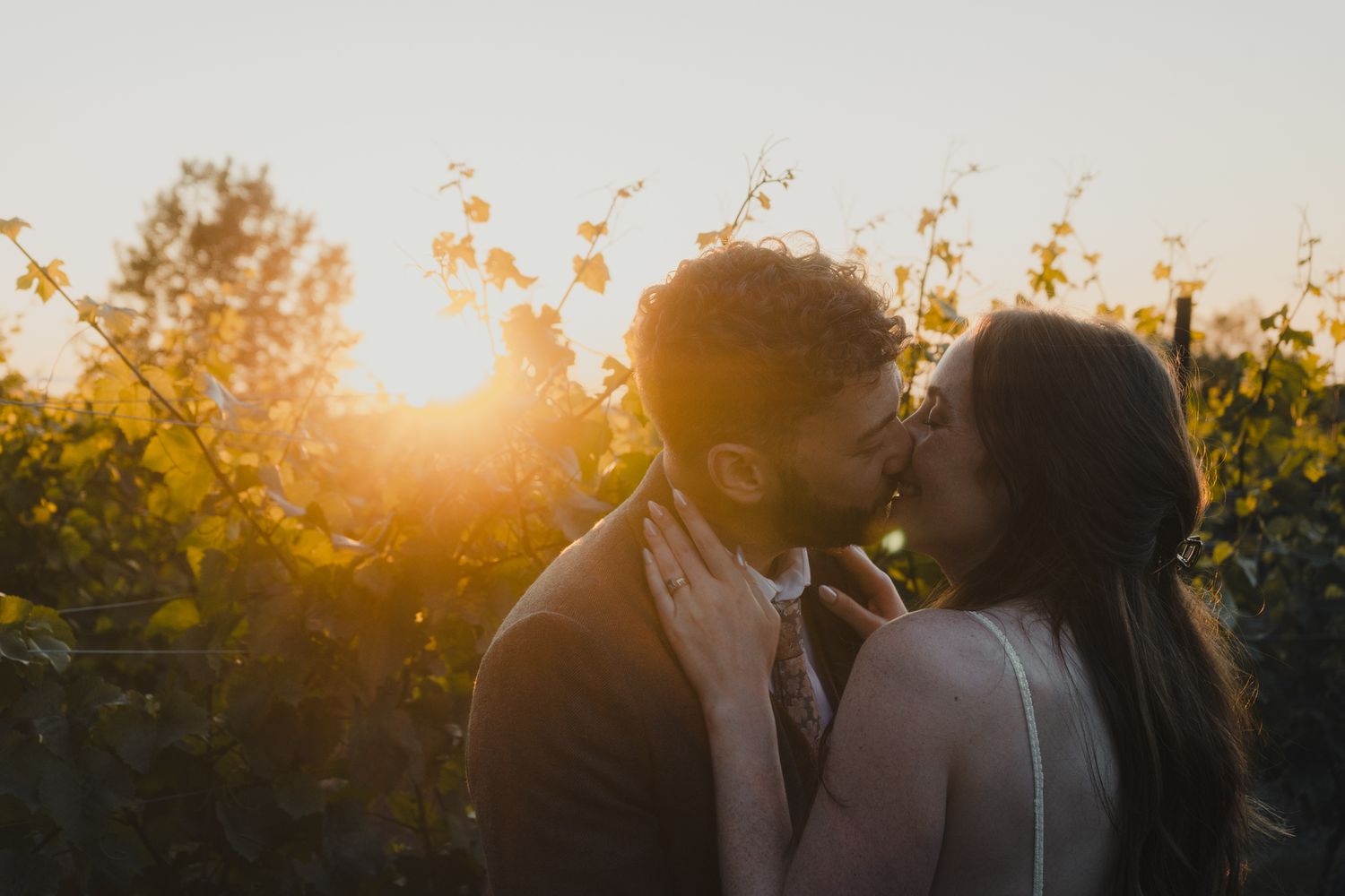 Cat and Seb, Niagara on the lake Ontario - Wedding photography by James Glac