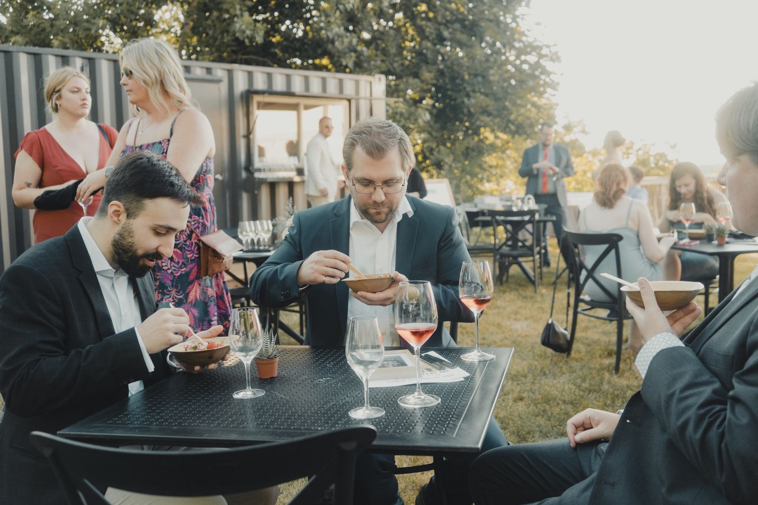 Cat and Seb, Niagara on the lake Ontario - Wedding photography by James Glac