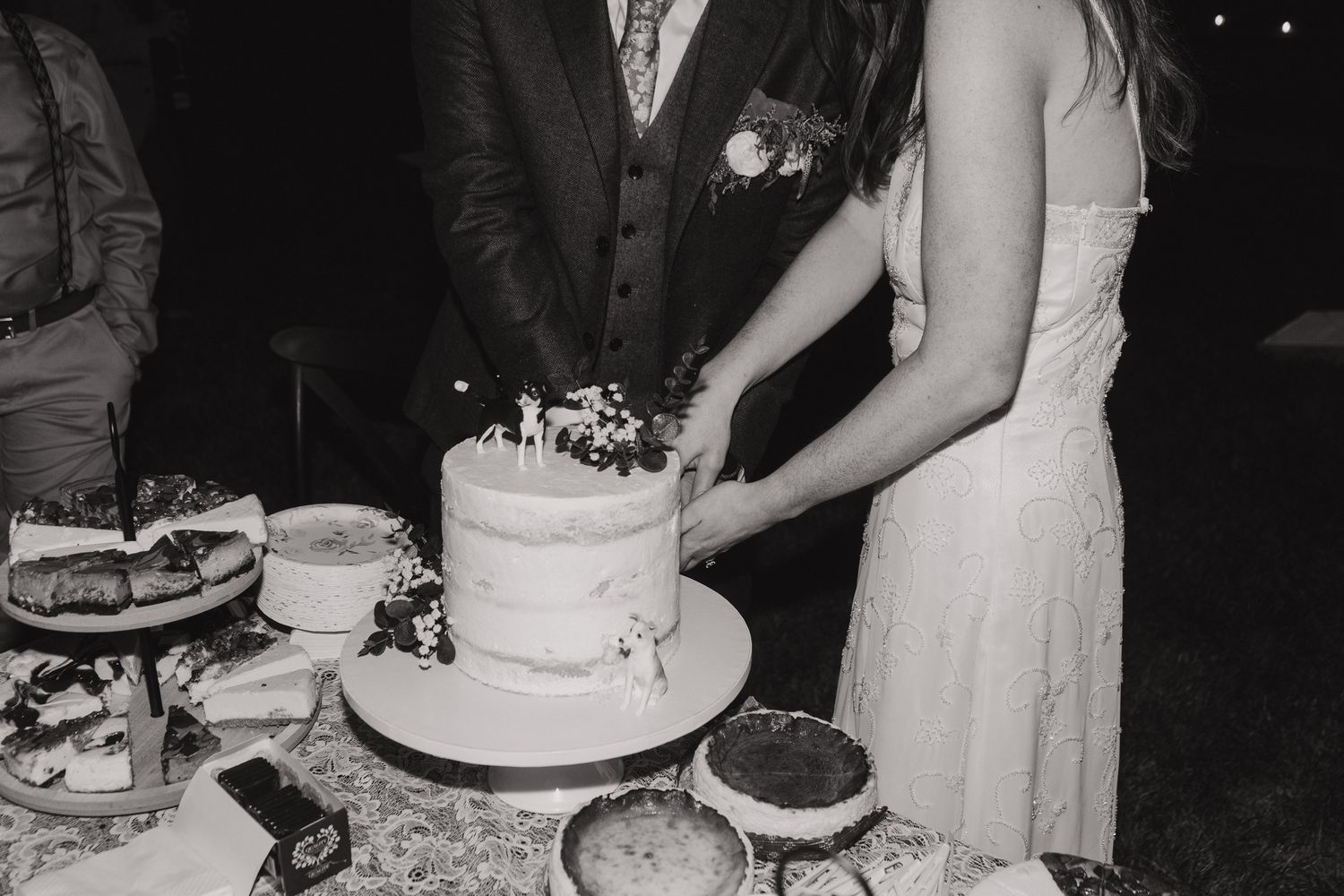 Cat and Seb, Niagara on the lake Ontario - Wedding photography by James Glac