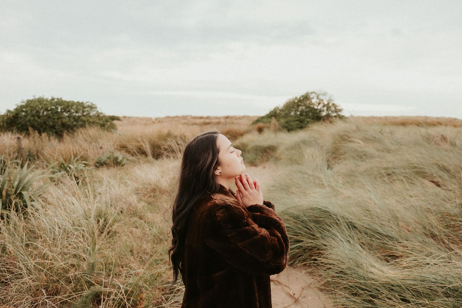 Expressive outdoor photography sequence in warm natural lighting.