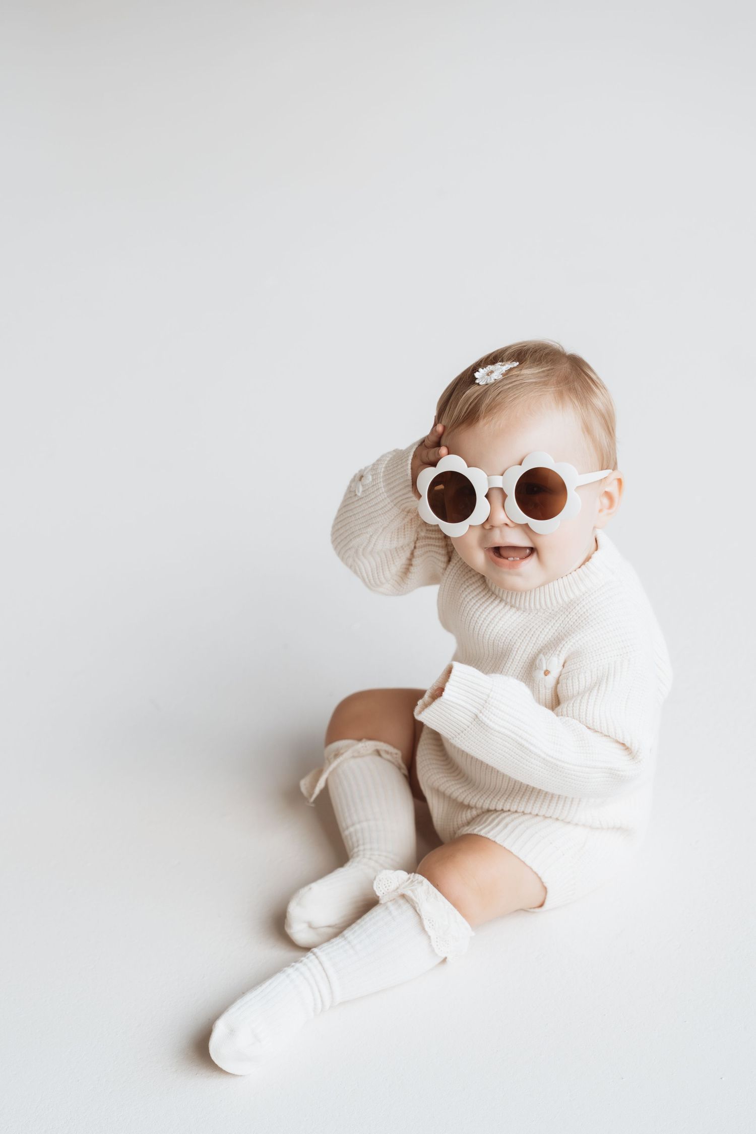 cake smash. fotoshoot heerlen Limburg fotograaf fotostudio. Vita Creative studio daglichtstudio