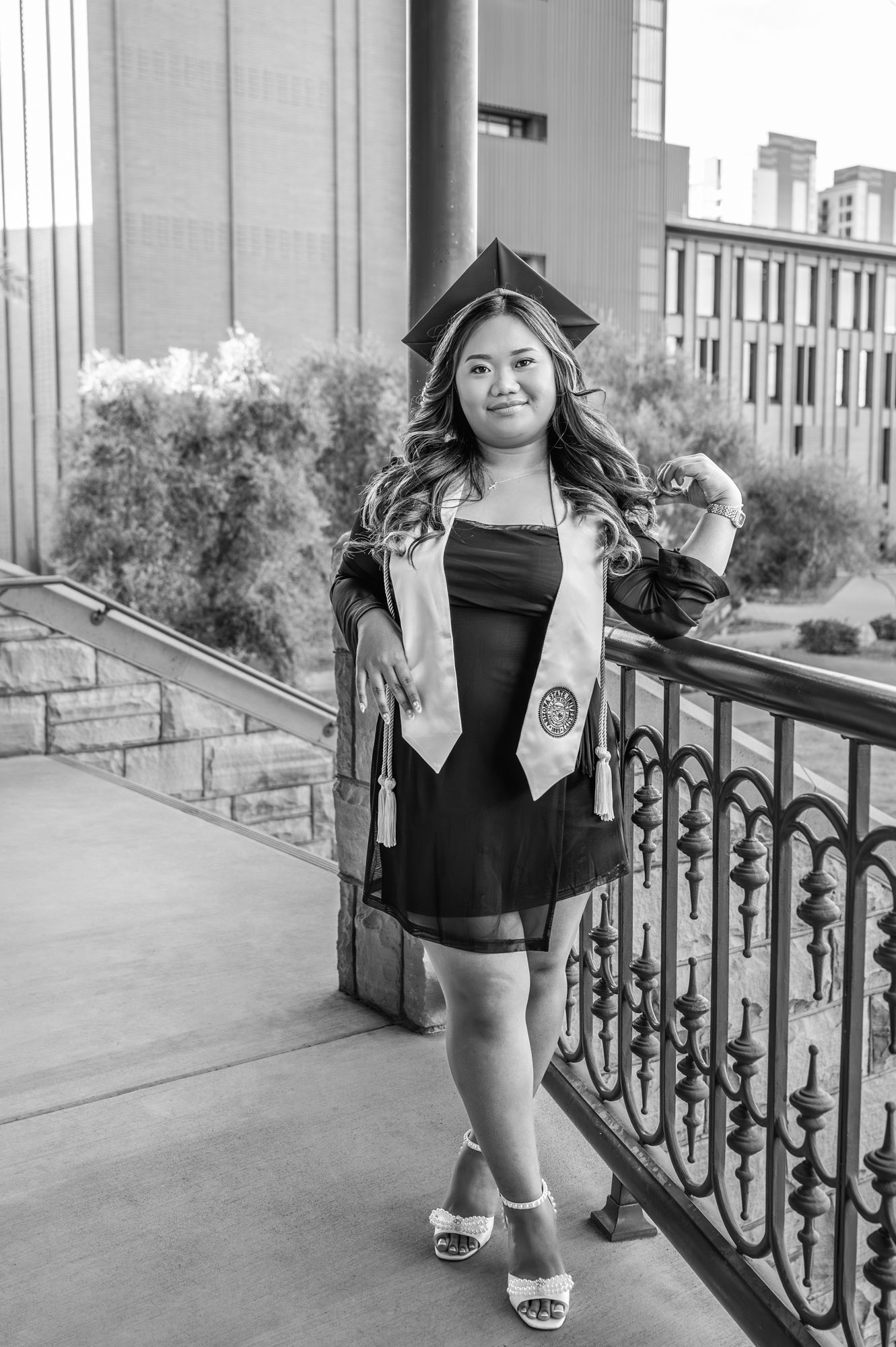 phoenix photographer, phoenix senior portraits, senior pictures phoenix, phoenix grad photos, jen litt photo, asu grad photos, asu portraits