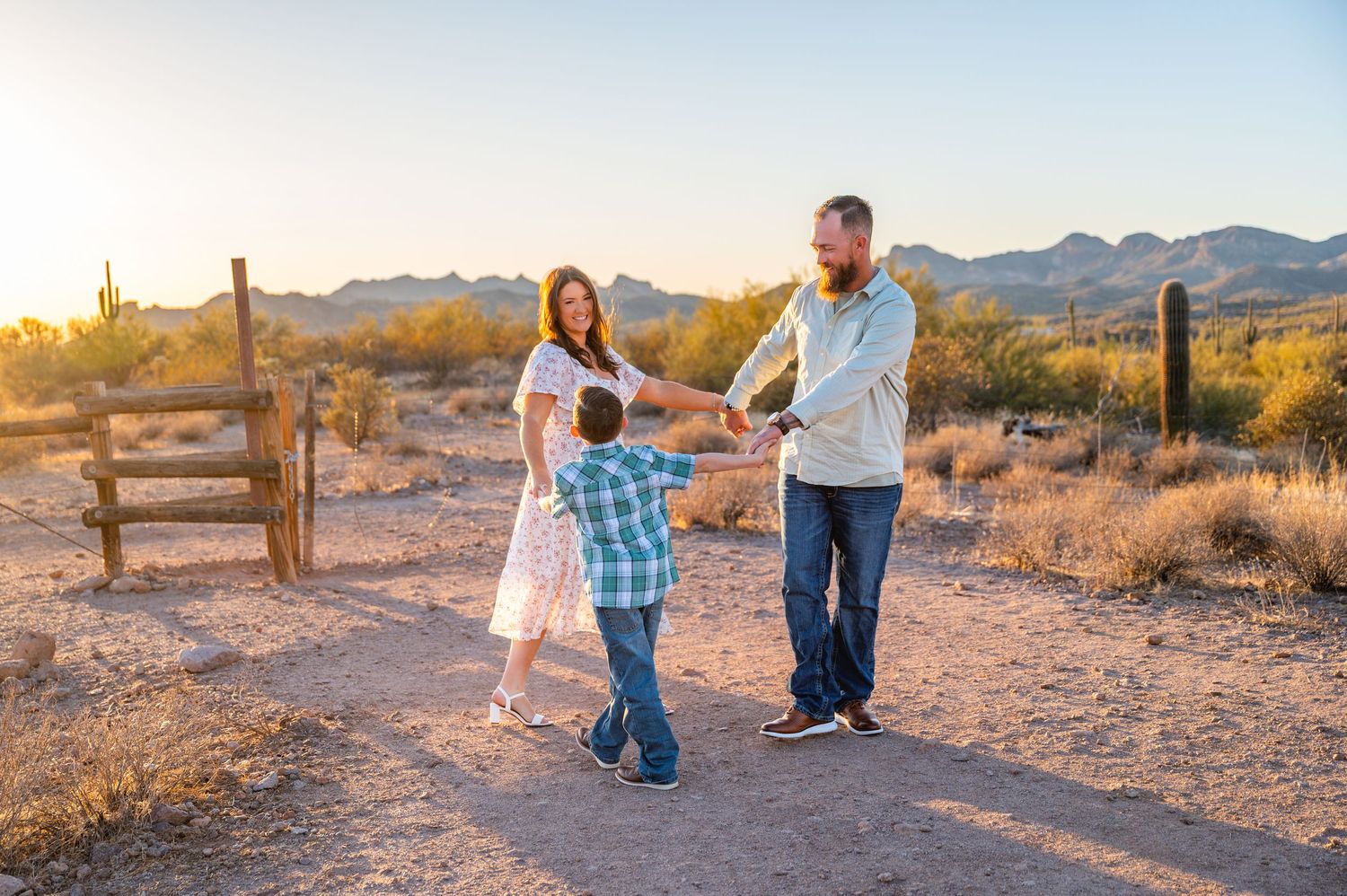 phoenix family photographer, family photographer phoenix, phoenix photographer, jen litt photo, portrait photography phoenix, photographer