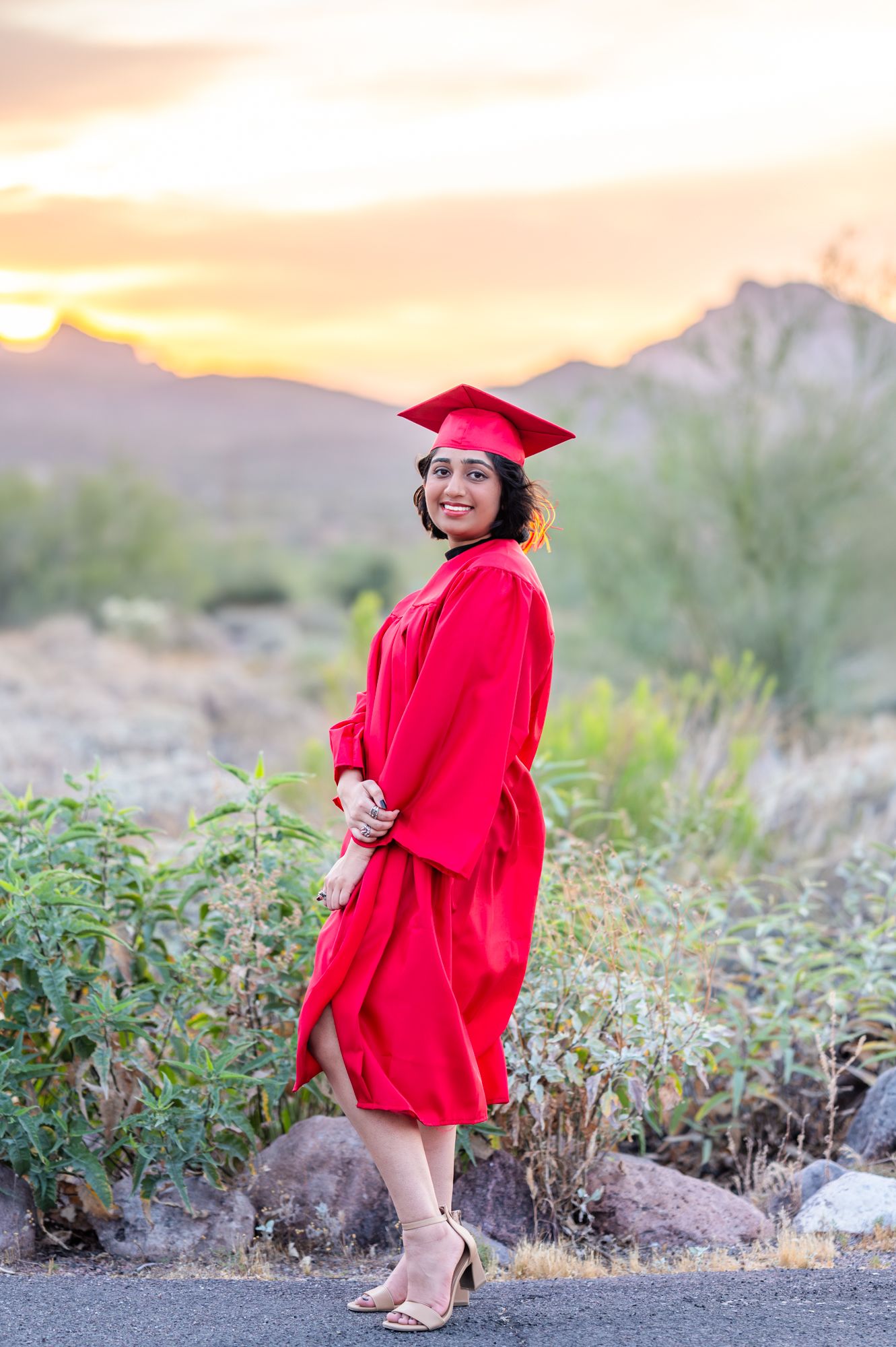 phoenix photographer, phoenix senior portraits, senior pictures phoenix, phoenix grad photos, scottsdale photographer, asu grad photos