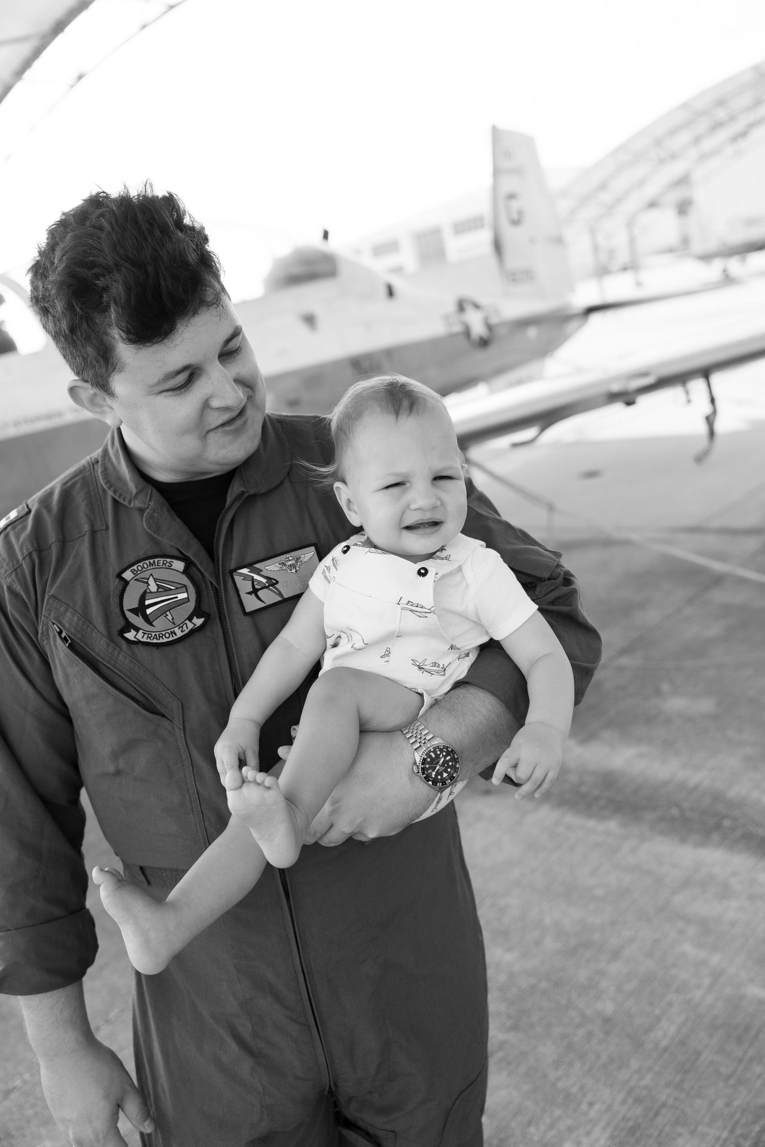 Norfolk and Photographer for military service members and their families. Winging Ceremonies, Retirement, Homecomings, and Flightline
