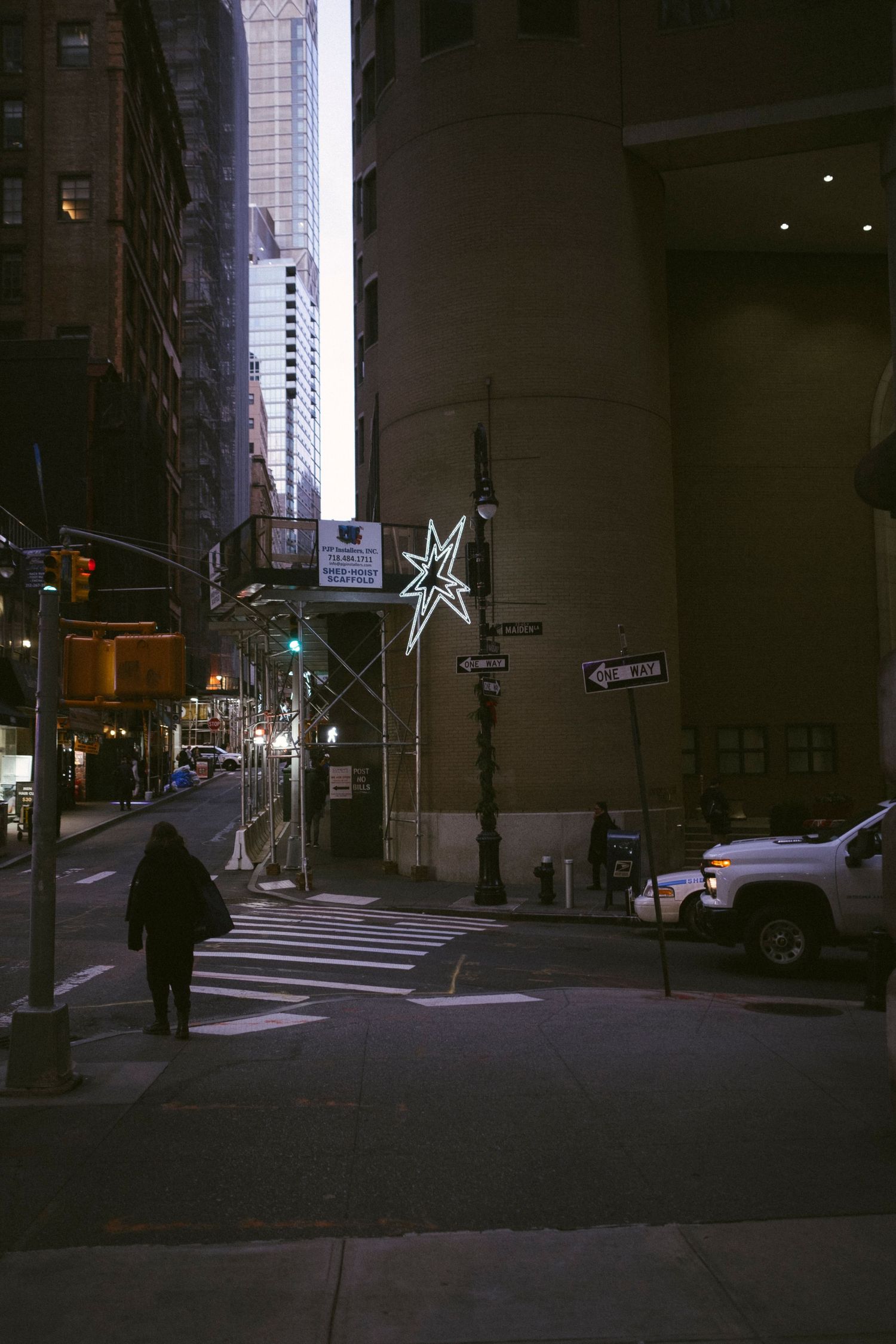New York City street photo at Christmas