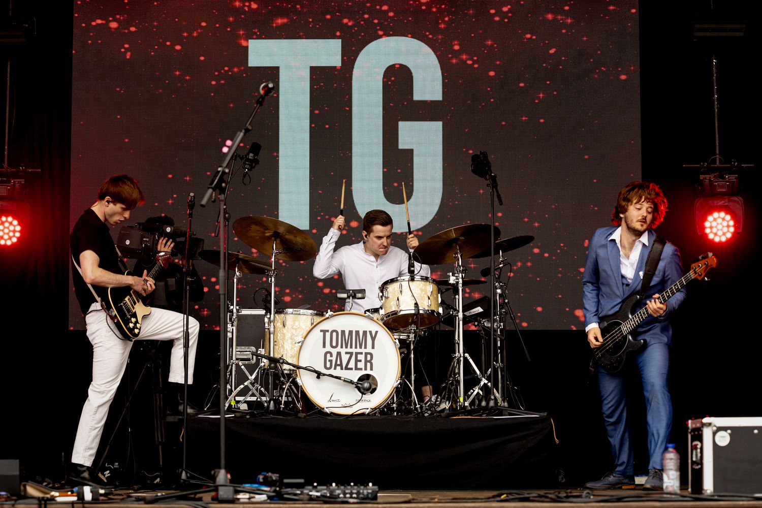 De band Tommy Gazer op het bevrijdingsfestival Roermond 2025
