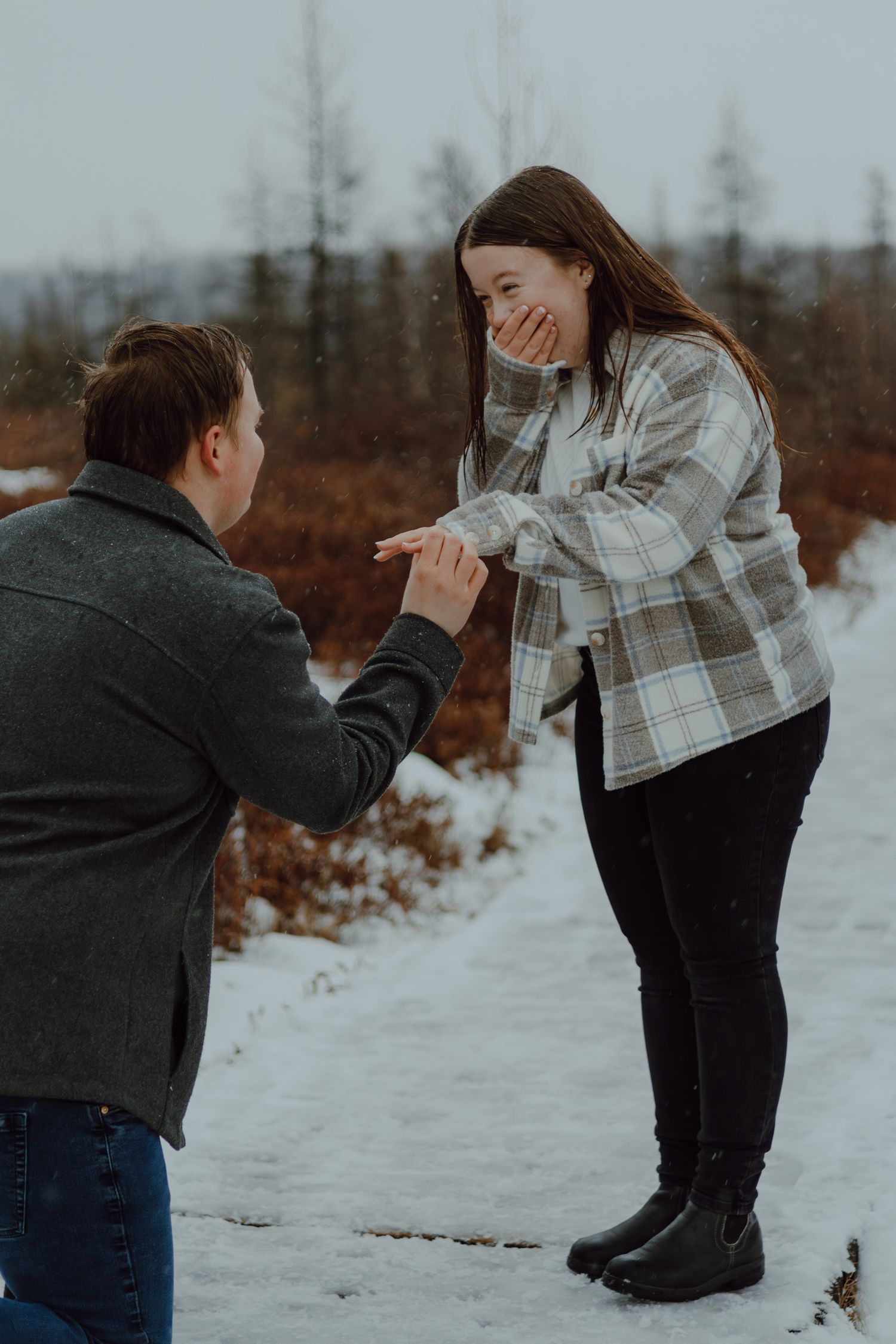 Proposal/ engagement outdoor photos in the winter