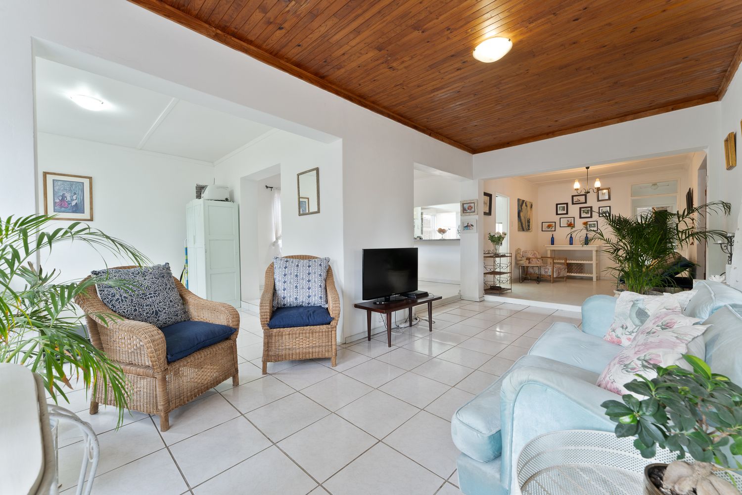 interior real estate photo of a living room