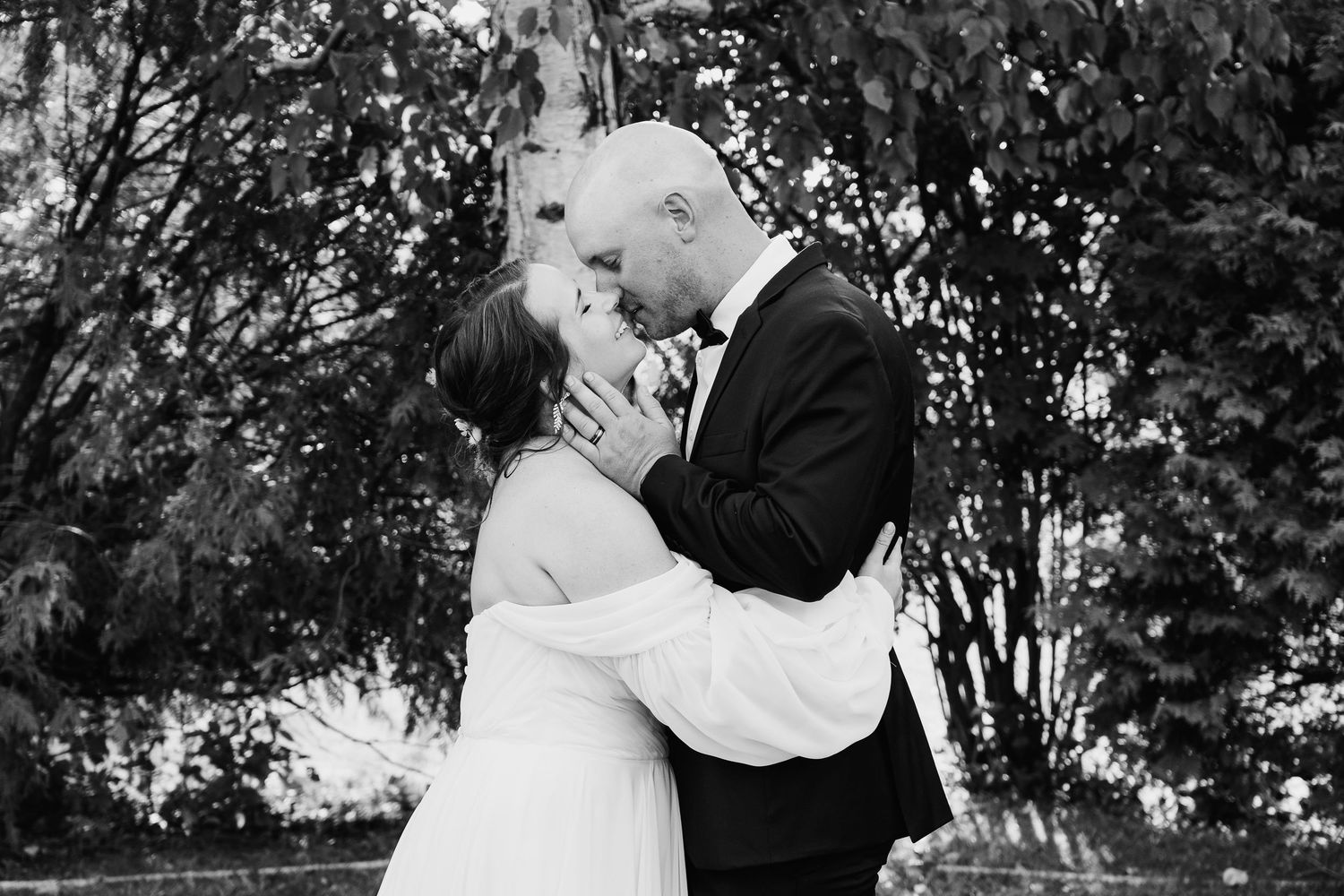 BARRIE WEDDING PHOTOGRAPHER