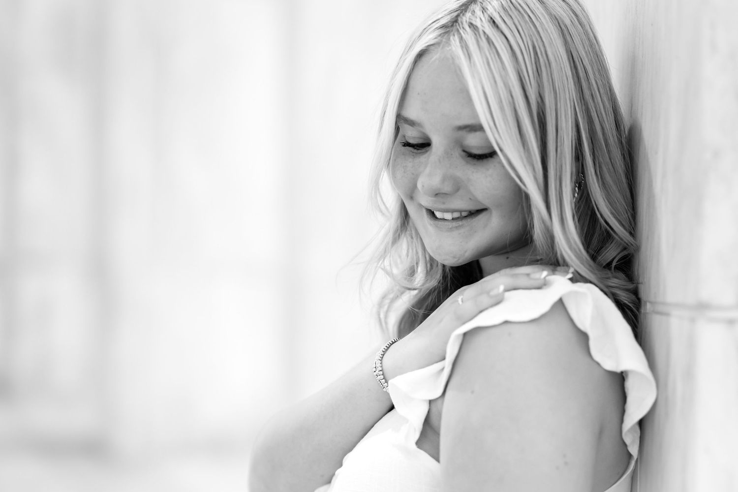 Fine art black and white senior portrait | Legacy images in Lancaster, PA and surrounding areas by Megan Mariah Photography