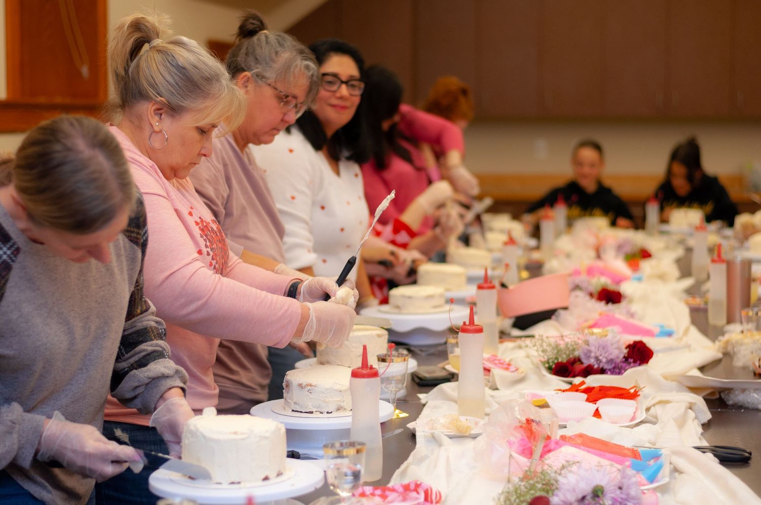 A Sold-Out Cake Decorating Class (and Why I Loved Photographing It ...