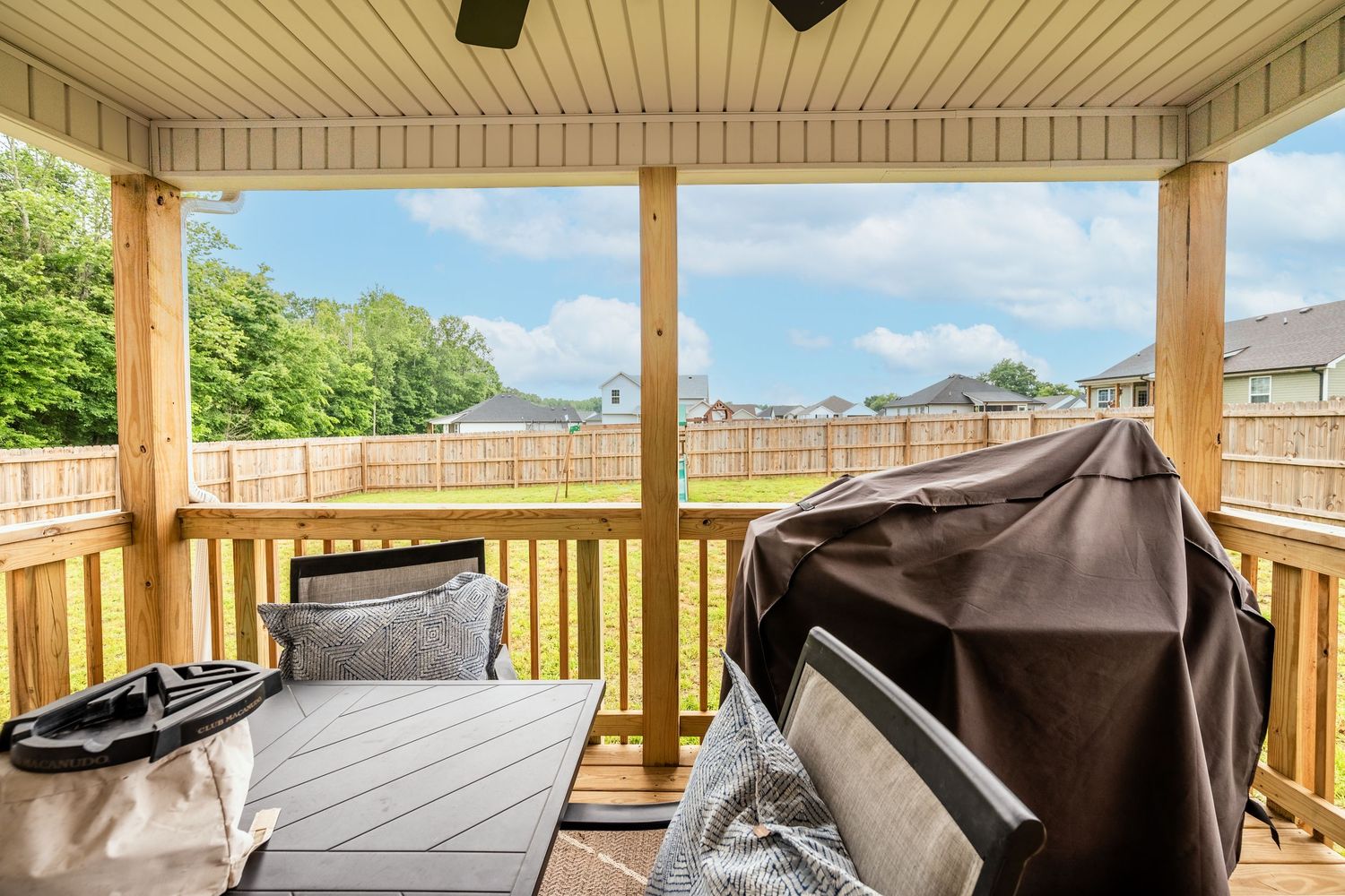 Drone real estate photo Clarksville, TN affordable real estate HDR real estate photographer large number of photos drone photography budget