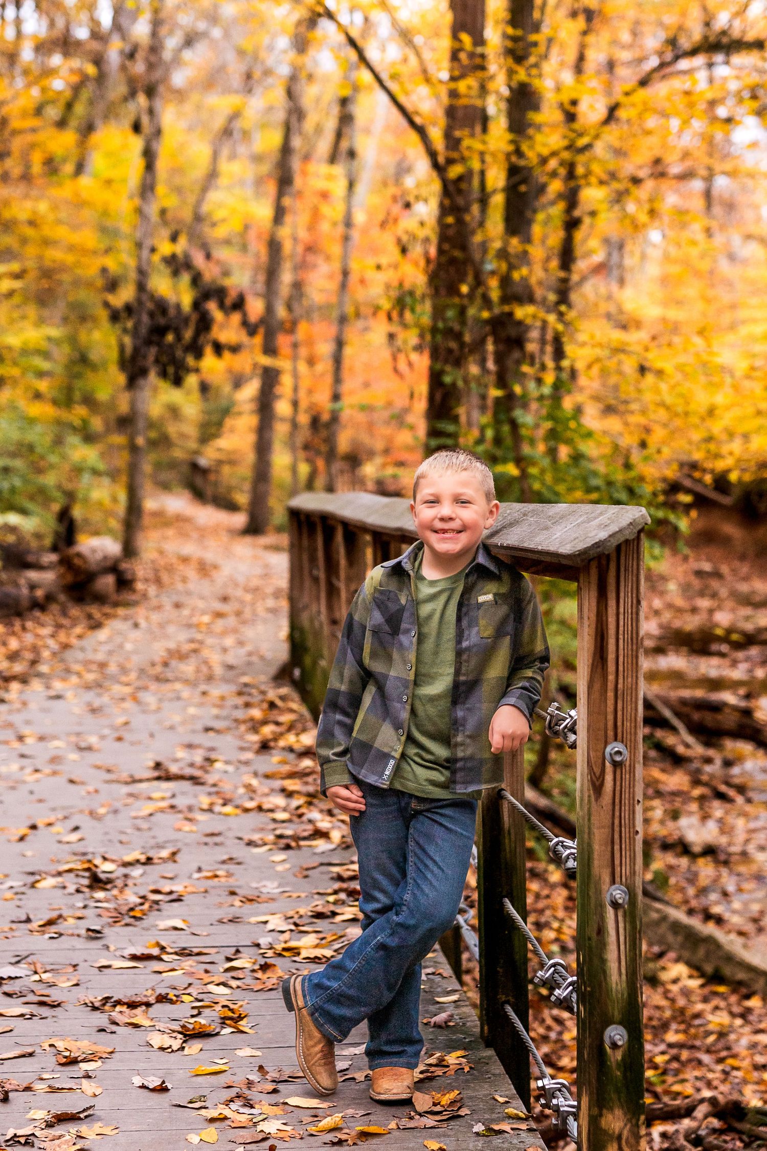 Fall mini photography session Clarksville Tennessee TN affordable family photographer Dover Fort Campbell Woodlawn Extended Family Session