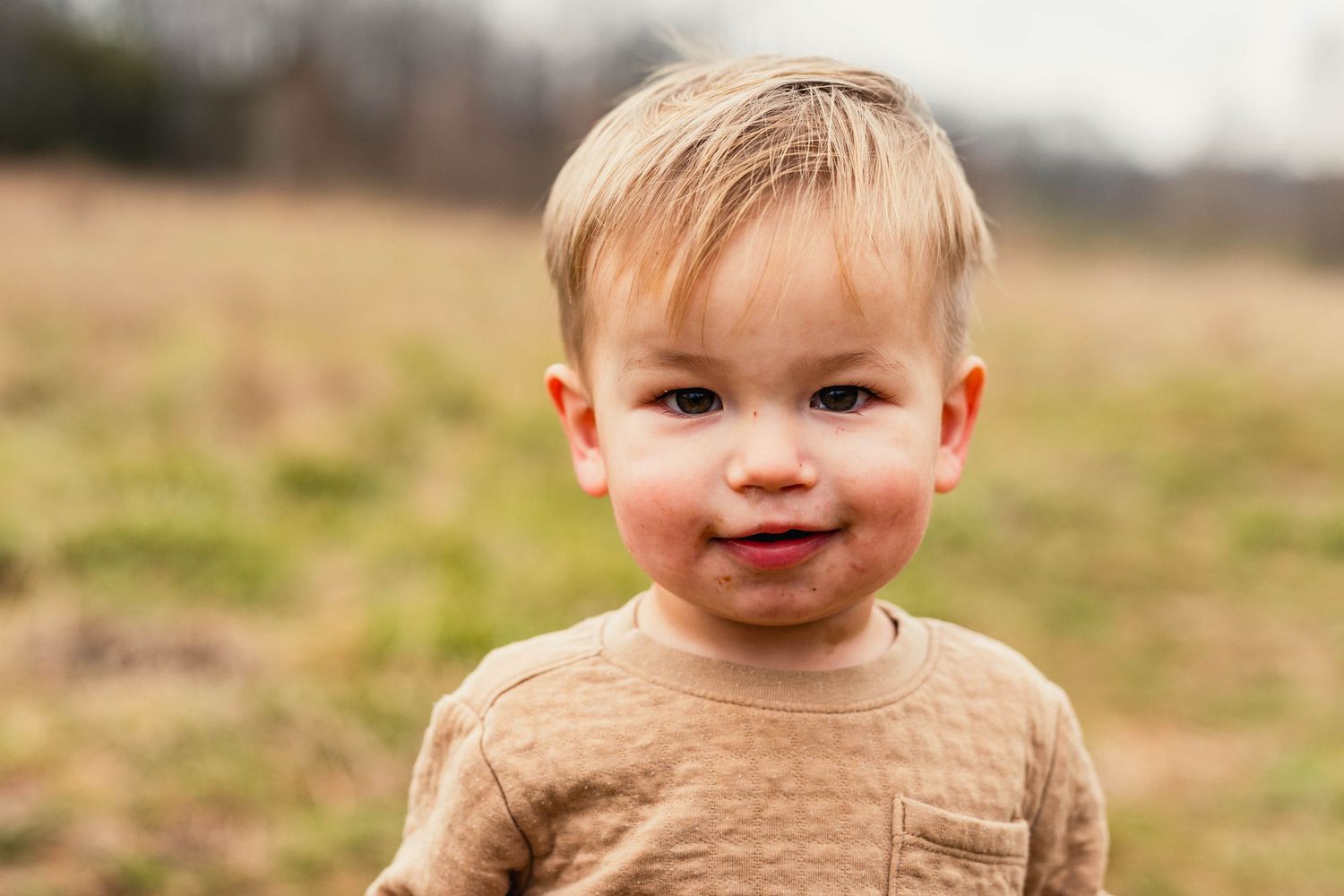 Toddler baby boy photoshoot Clarksville, Tennessee.  Photographer comfortable with photographing young children, large families.
