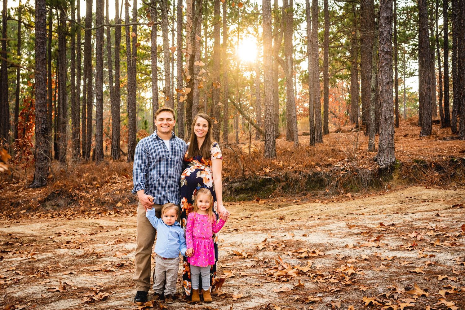 Golden hour family photoshoot with young children fort Campbell, Kentucky.  Clarksville, TN.  High quality photographer.
