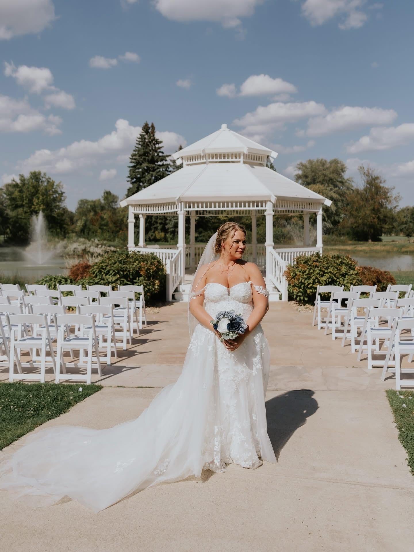 #chicagobride #chicagobrides #weddingcake #orlandobride #orlandobrides #orlandobridetobe #chicagobridetobe #chicagobridestobe #orlandobrides