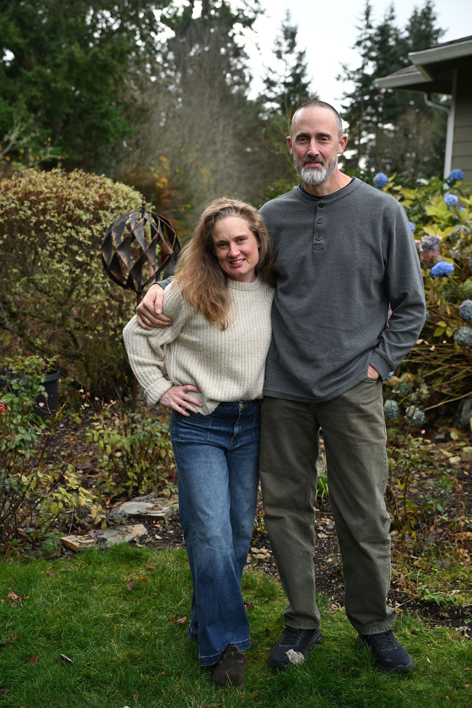 Family portrait session at private residence on Bainbridge Island. WA. Brother and sister.