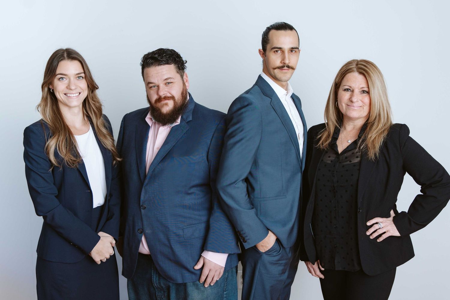 Photographe Laval, Studio 8, corporate, entreprise, portraits, photos d’équipe, reportage, événementiel, images professionnelles et modernes