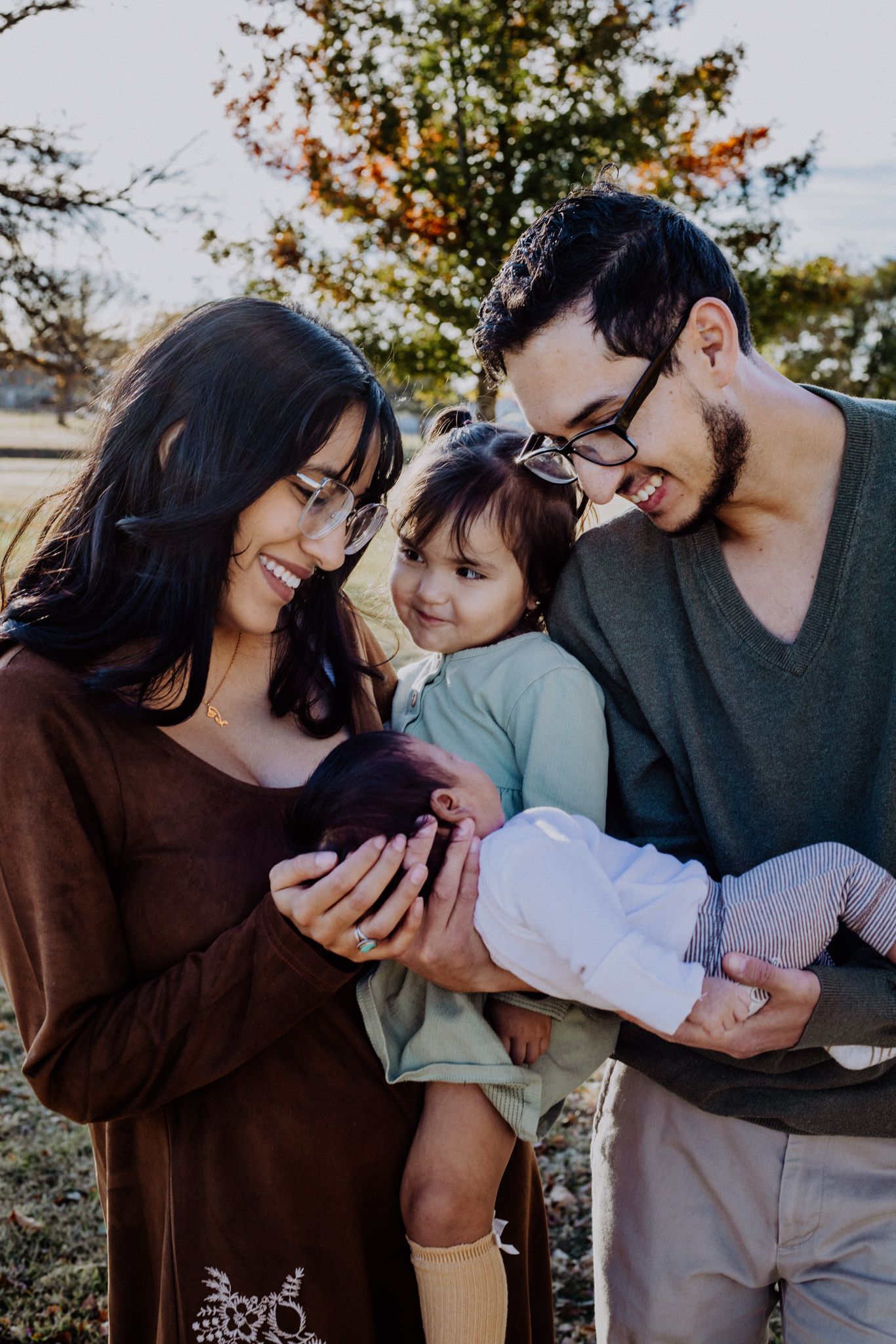 Family portrait session by Shawna Inman Photography in Clovis NM — natural connection-focused family photography. Travel welcome.