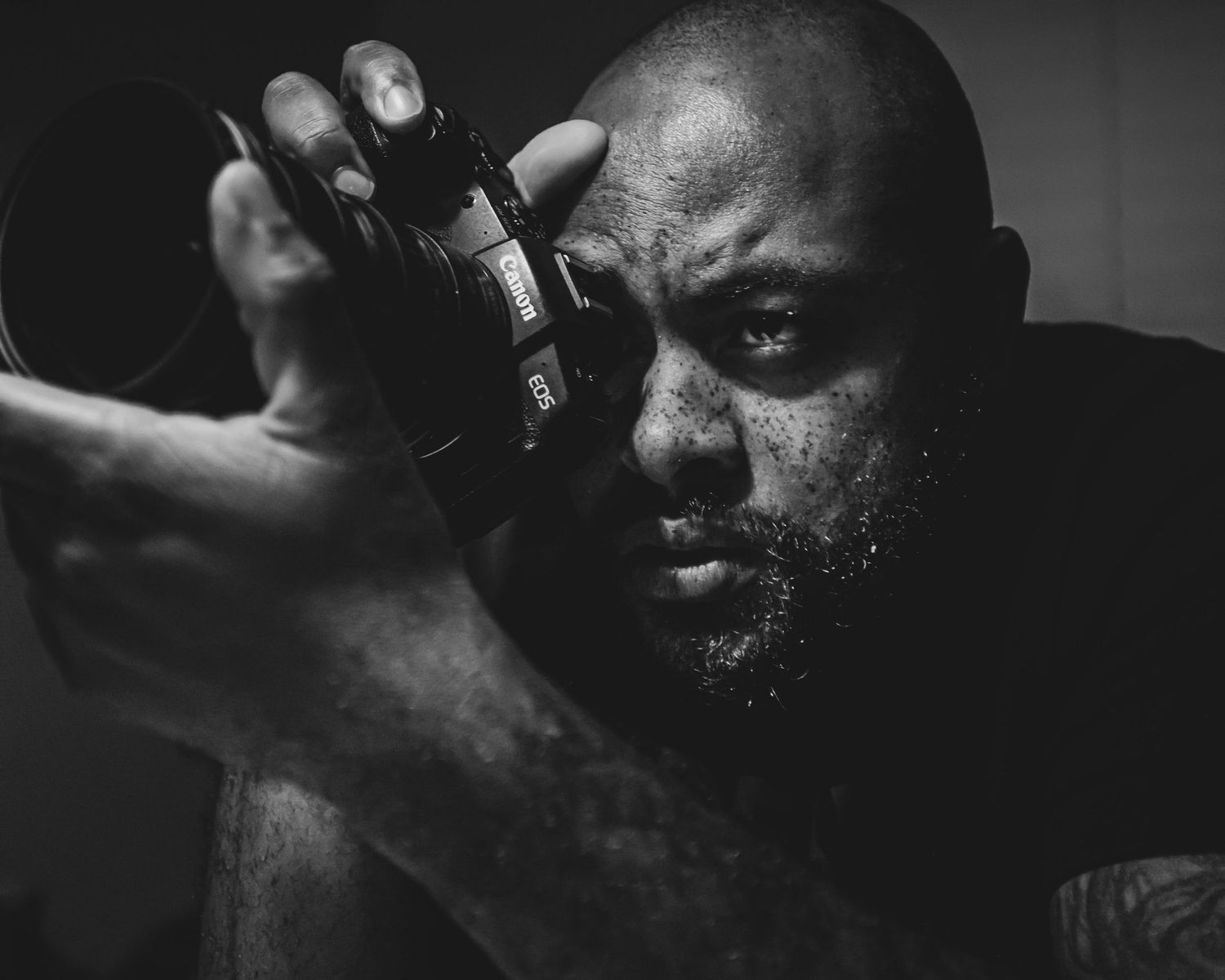 Black and white portrait sequence showing person drinking water with dramatic lighting and water droplets.