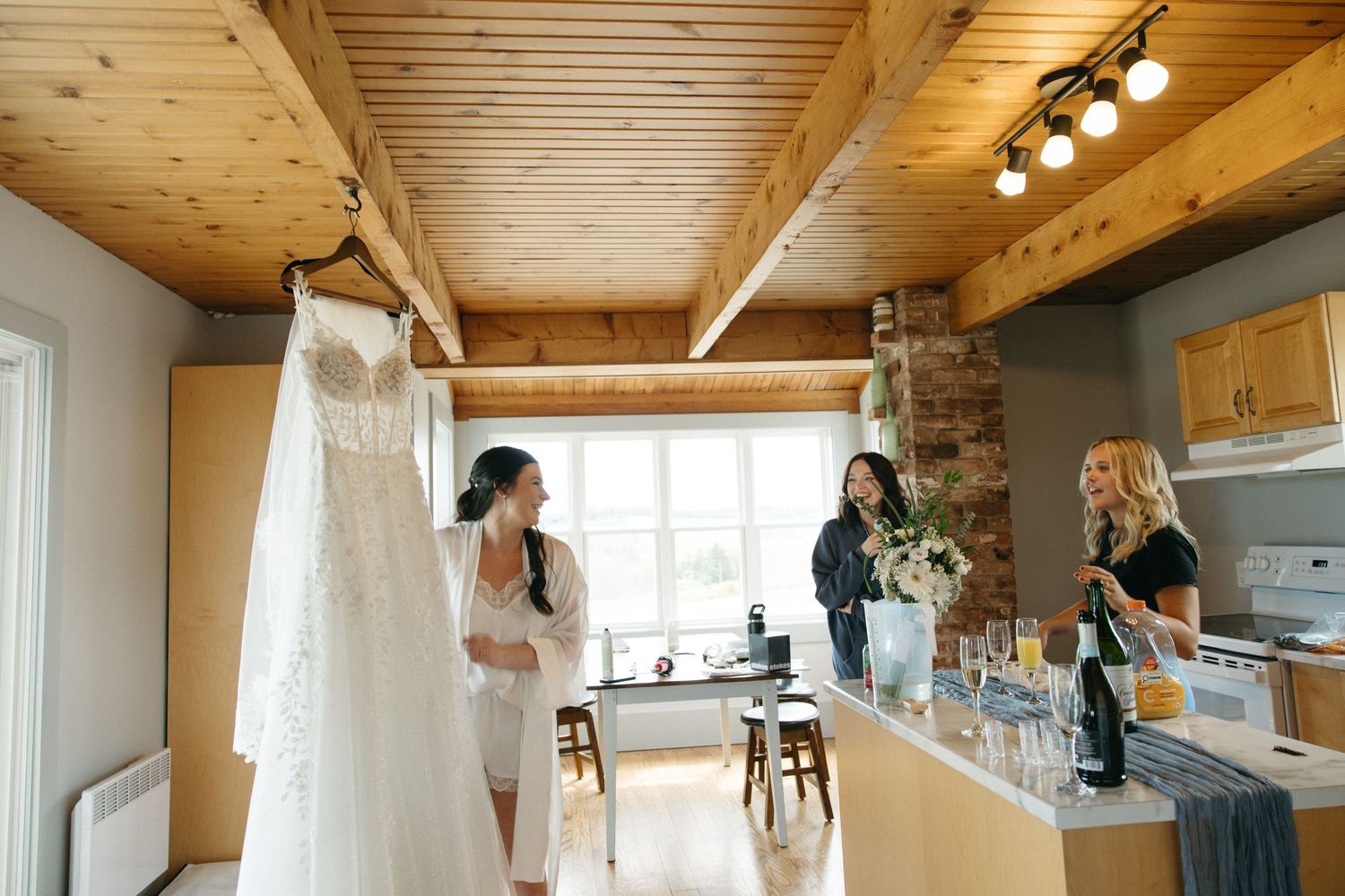 PEI weddings, PEI photographer, PEI elopement, PEI wedding Photographer, PEI Cliffs, PEI Beach photography