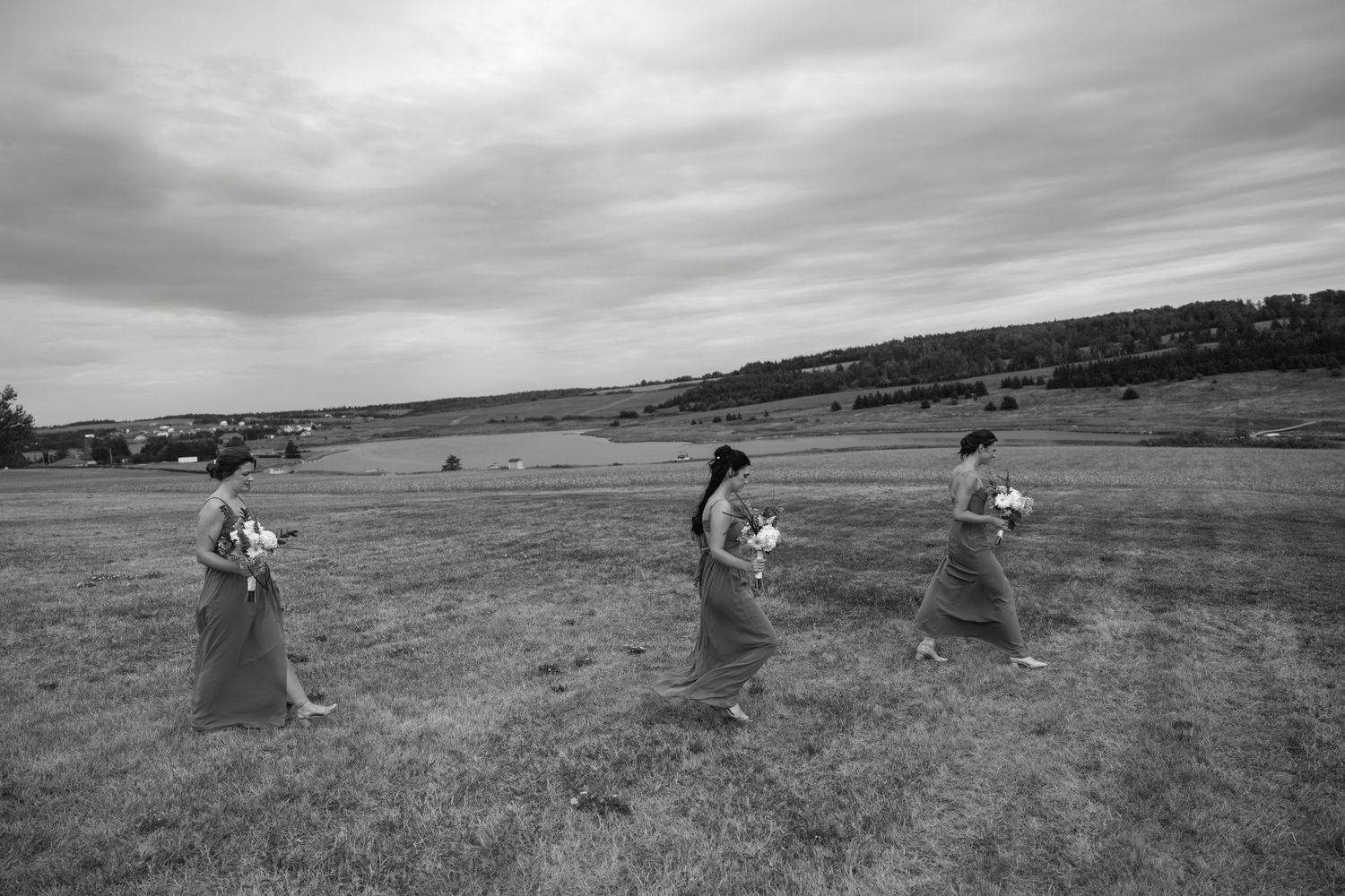 PEI weddings, PEI photographer, PEI elopement, PEI wedding Photographer, PEI Cliffs, PEI Beach photography