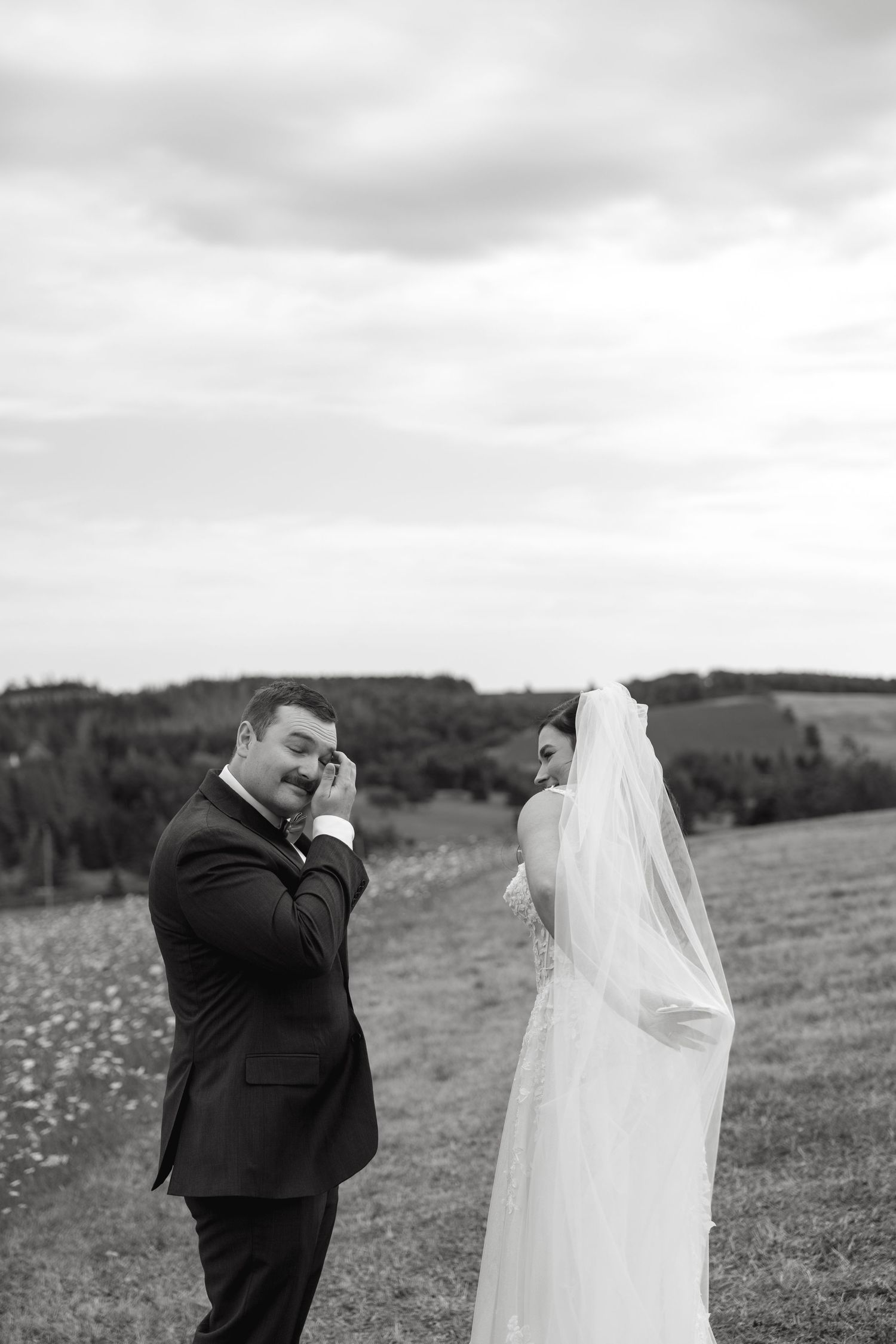 PEI weddings, PEI photographer, PEI elopement, PEI wedding Photographer, PEI Cliffs, PEI Beach photography