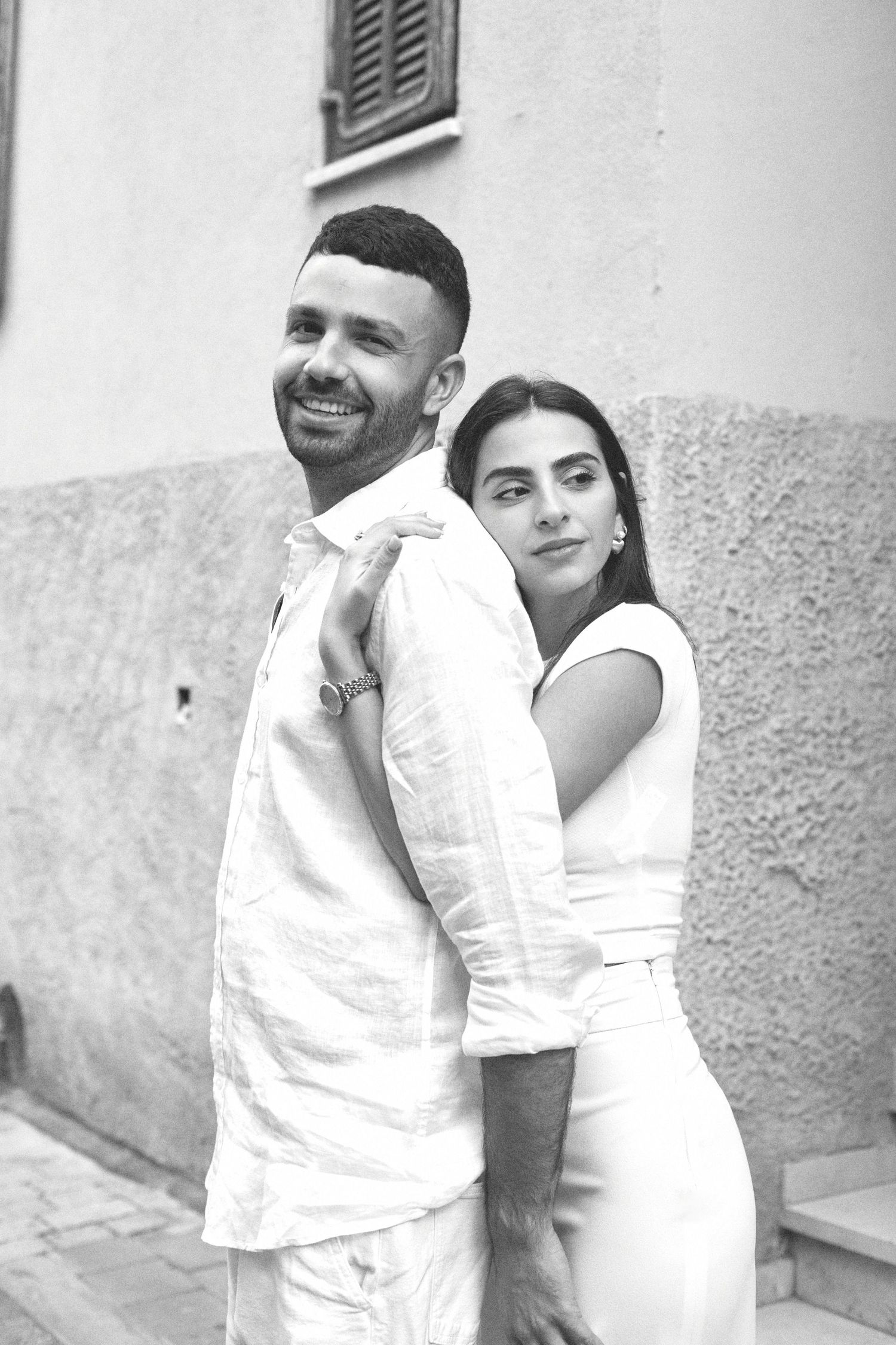 צילומי זוגיות גבר ואישה ברחוב