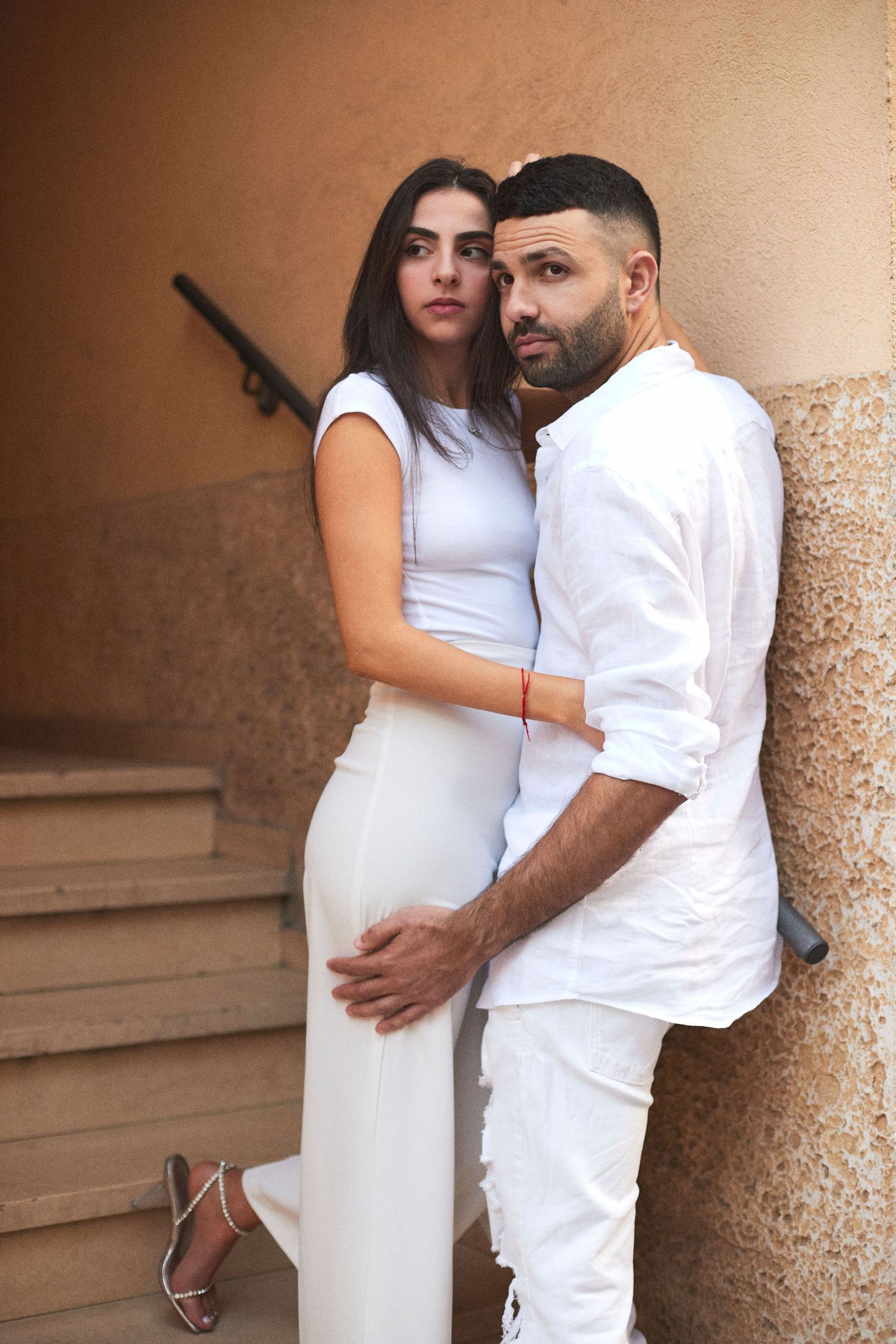צילומי זוגיות גבר ואישה ברחוב