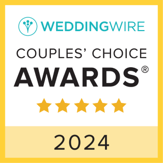 WeddingWire Couples Choice Awards 2024 badge with five gold stars on yellow background.