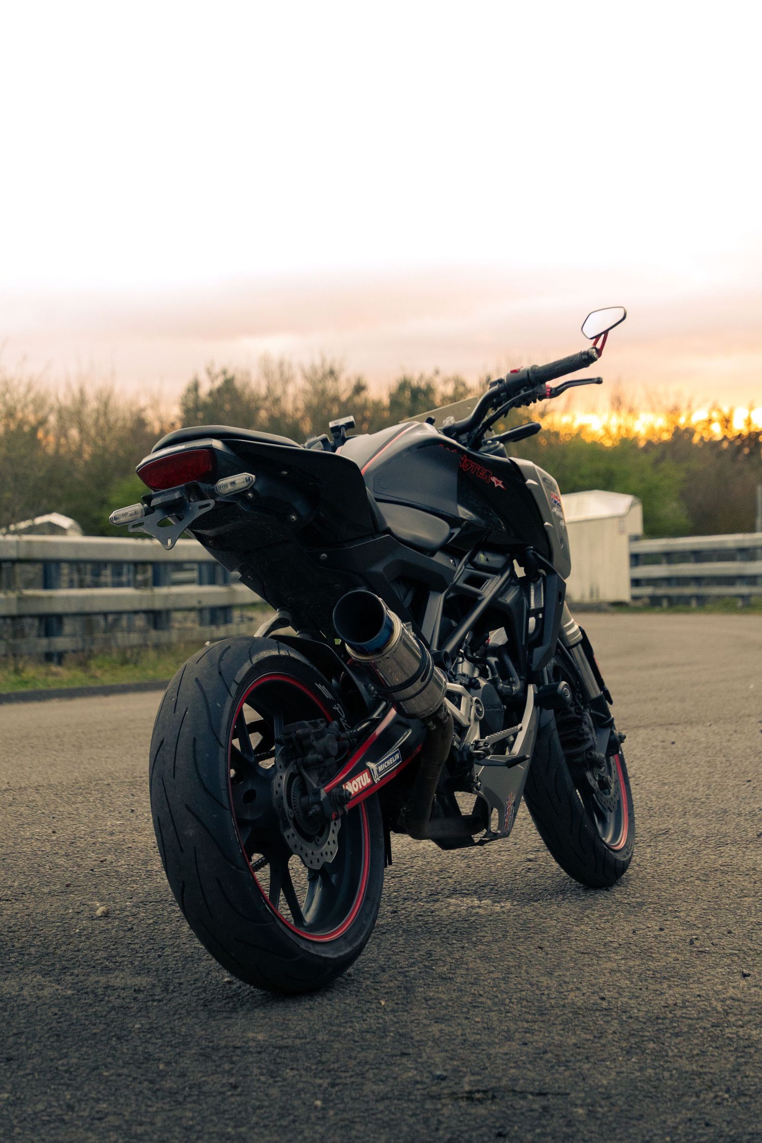 Honda CB125R
