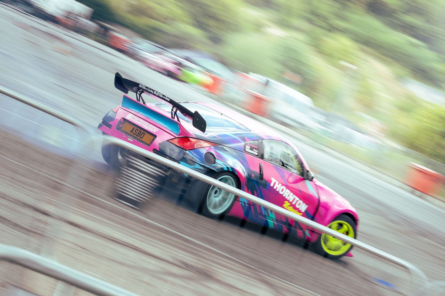 pink and blue Drift car
