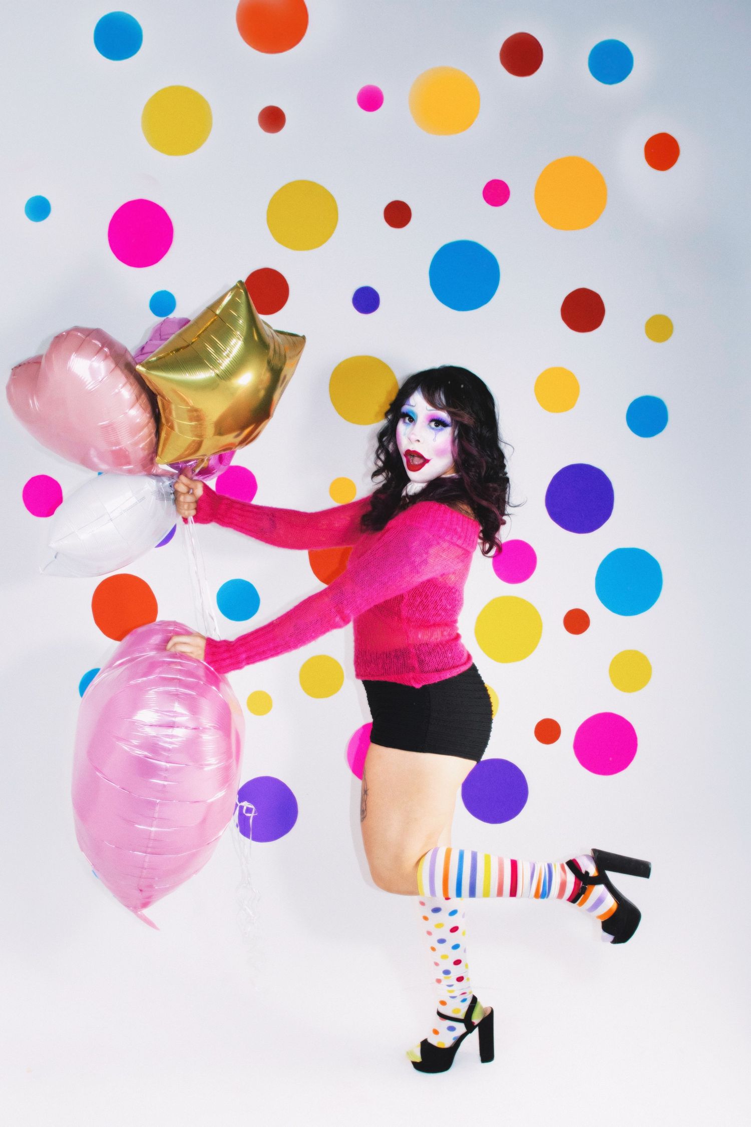White wall photography set with spotlight lighting, offering a clean and versatile space for creative portraits, , fashion in las vegas