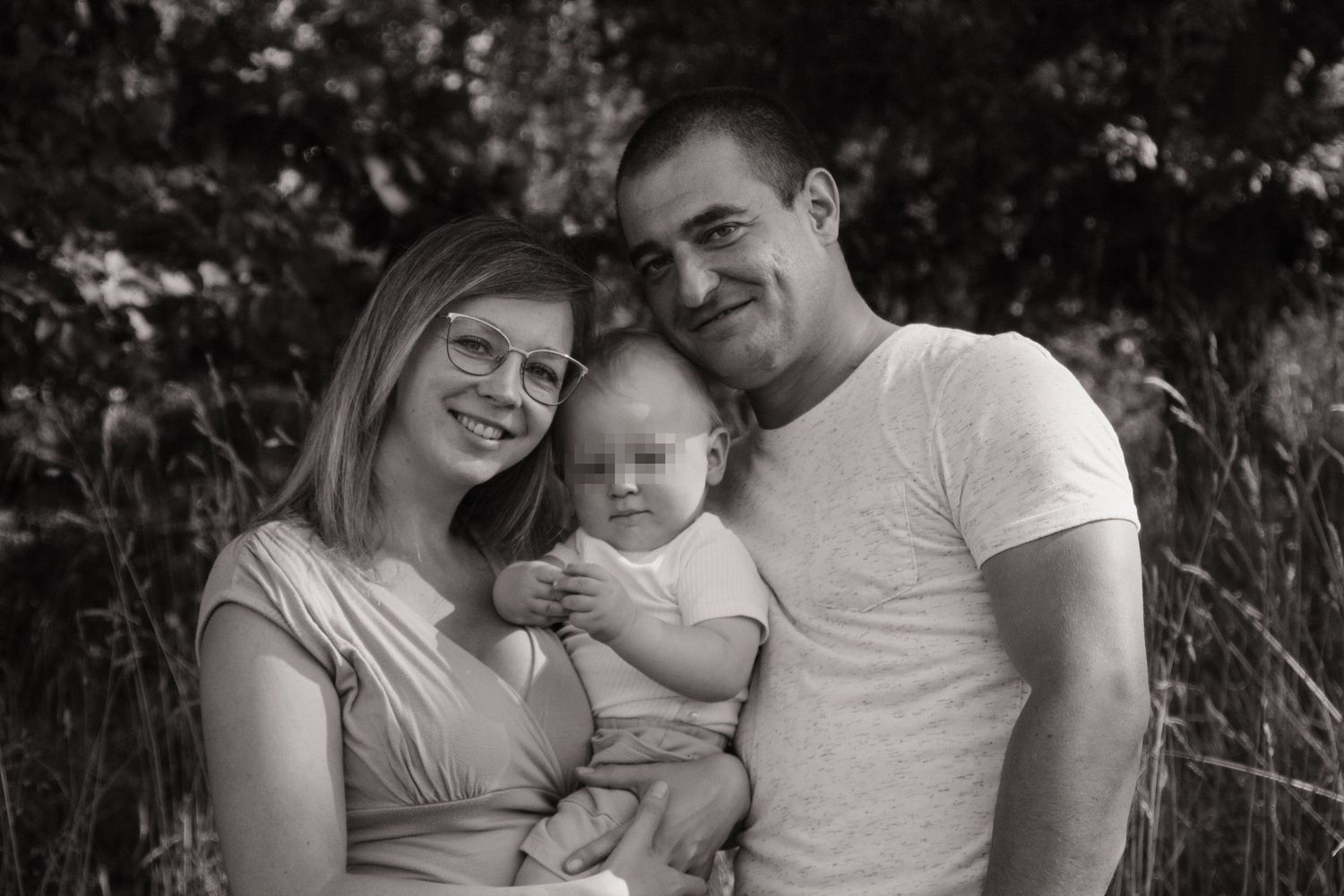 Familienportrait mit Eltern und Kind in Weida (Thüringen)