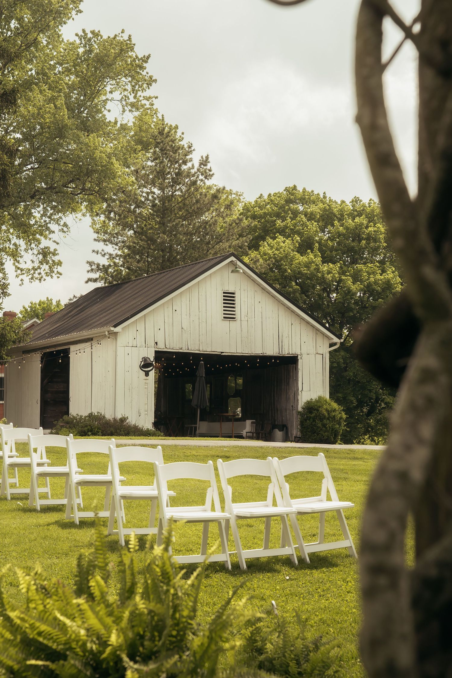 wedding ceremony at shady elm farms pittsburgh pa photography and video by EternalLensMedia.com