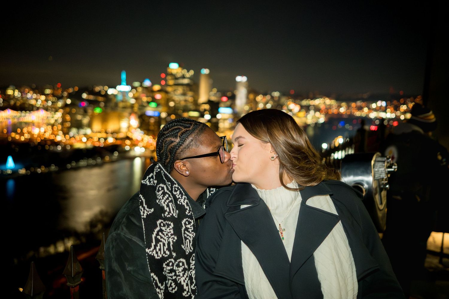 Duquesne Incline Pittsburgh engagement photos, skyline overlook session, cinematic city views, Pittsburgh PA engagement photographer.