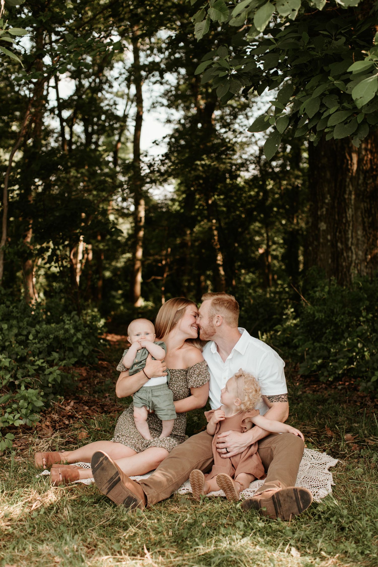 Pittsburgh Family Newborn Maternity Photographer