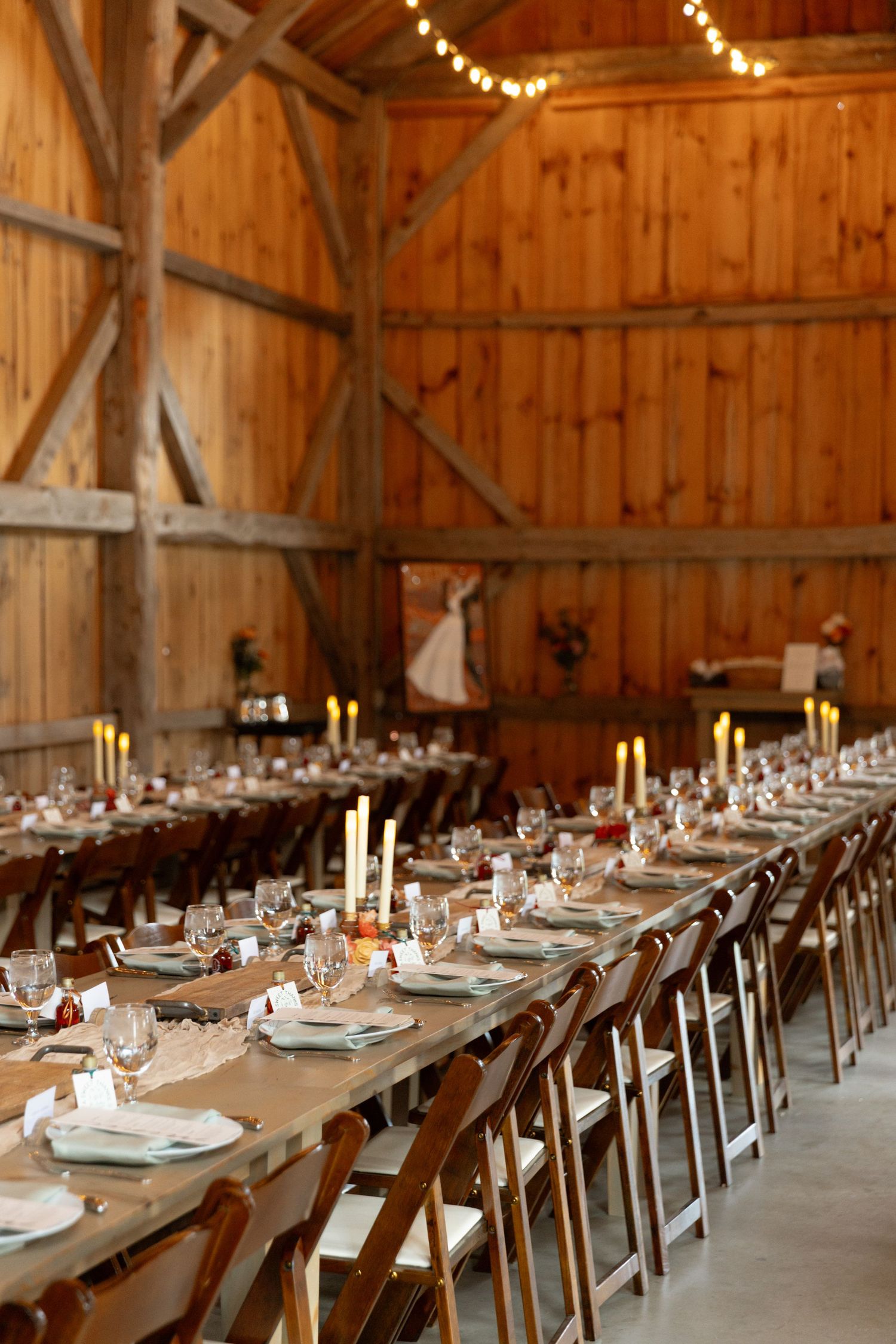 Kitz Farm Strafford, NH, NH barn wedding venue, NH barn reception, family style reception, NH Documentary wedding photographer