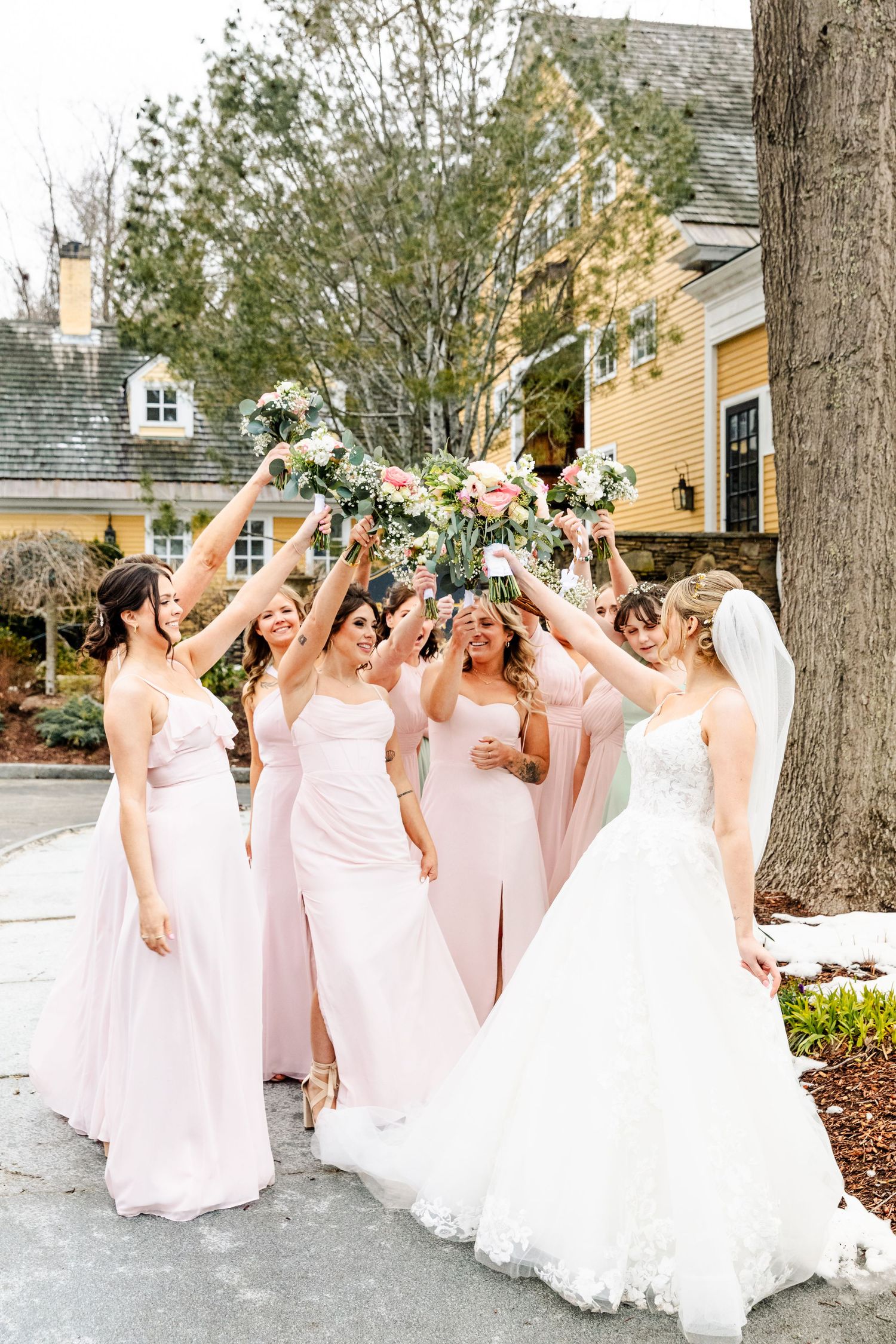 Bedford Village Inn, Bedford, NH Wedding Venue NH Documentary Wedding Photographer Heather Bronson Photography