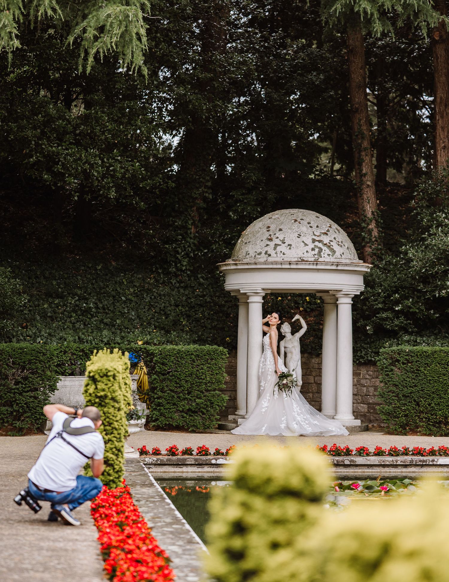 Italian Villa, Compton Acres Poole from a Dorset candid wedding photographer