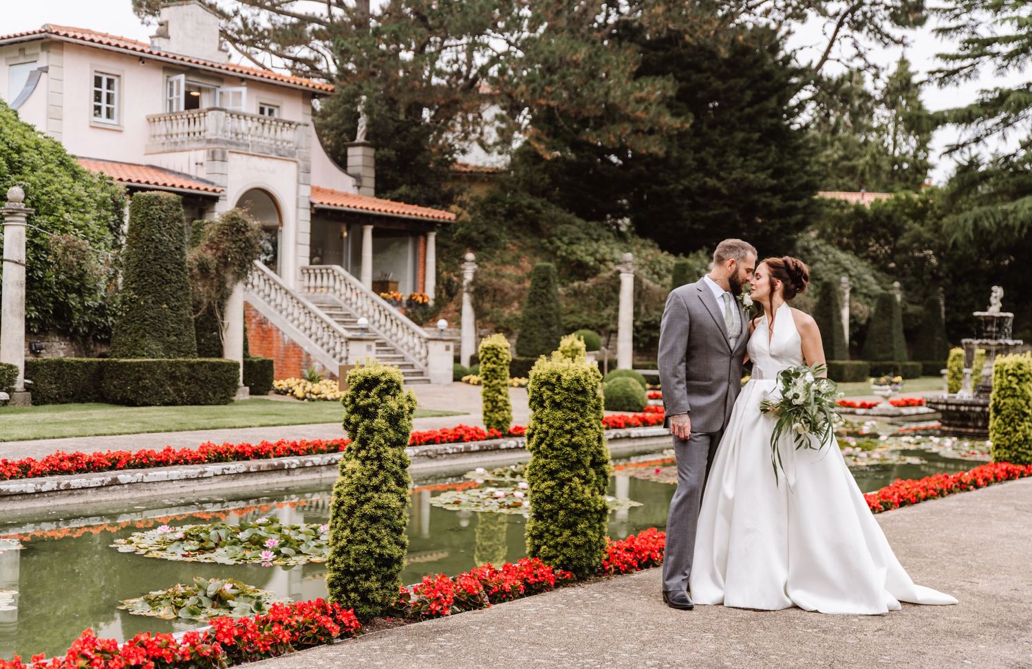 Italian Villa, Compton Acres Poole from a Dorset candid wedding photographer