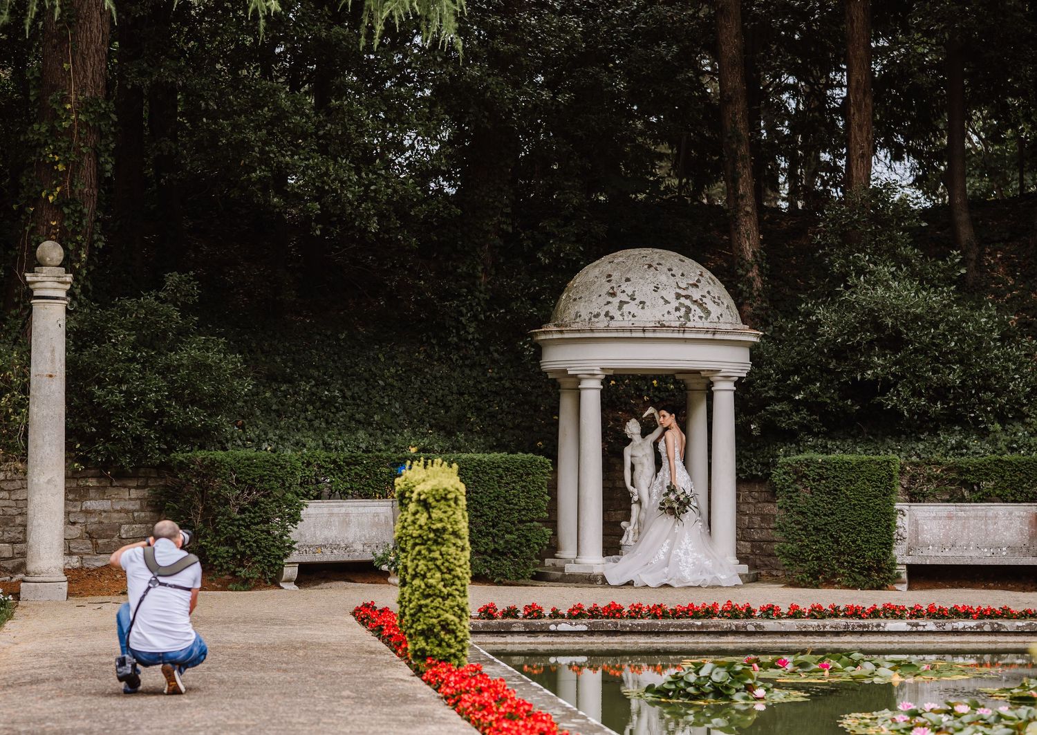 Italian Villa, Compton Acres Poole from a Dorset candid wedding photographer