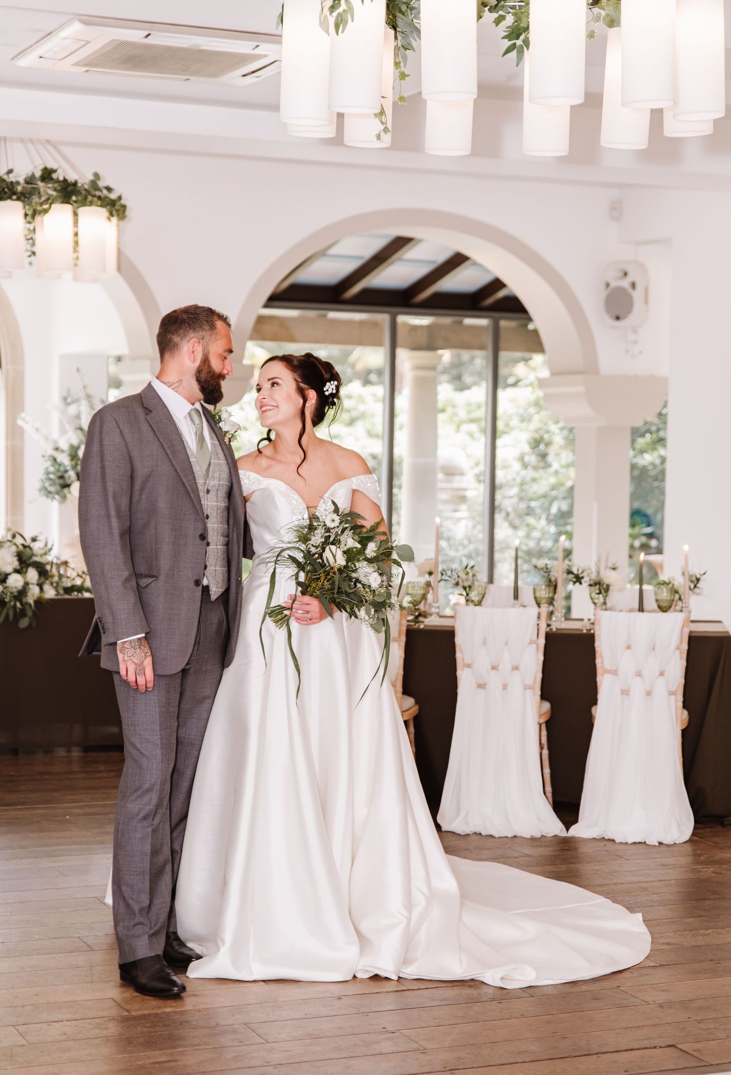 Italian Villa, Compton Acres Poole from a Dorset candid wedding photographer