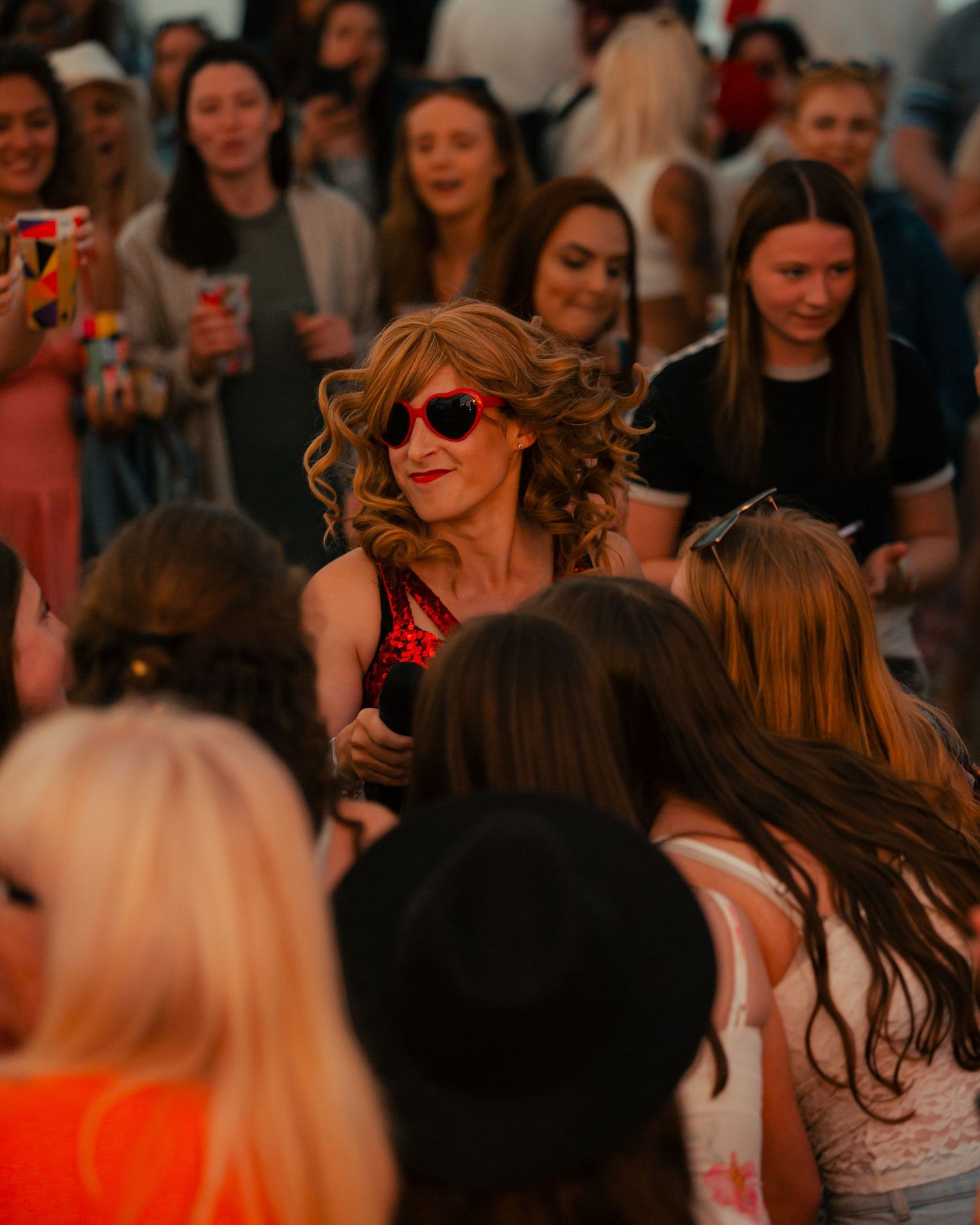 Taylor swift tribute at tunes on the bay. picsbyshannonjames & Shannon James Photography.
