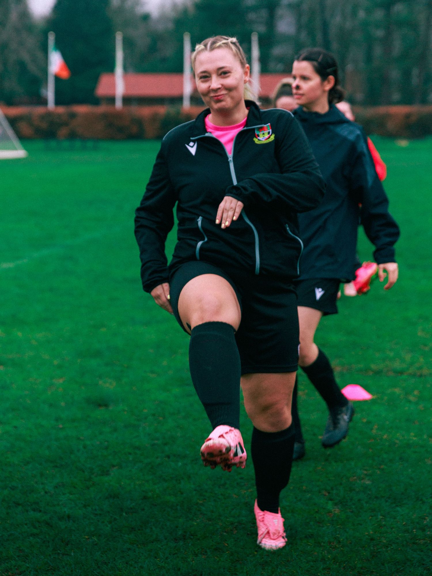 football photography. picsbyshannonjames & Shannon James Photography.