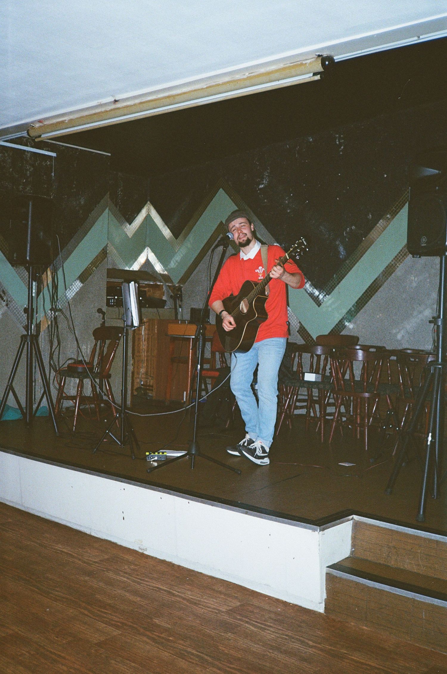 rhys Morgan gig on film. picsbyshannonjames & Shannon James Photography.