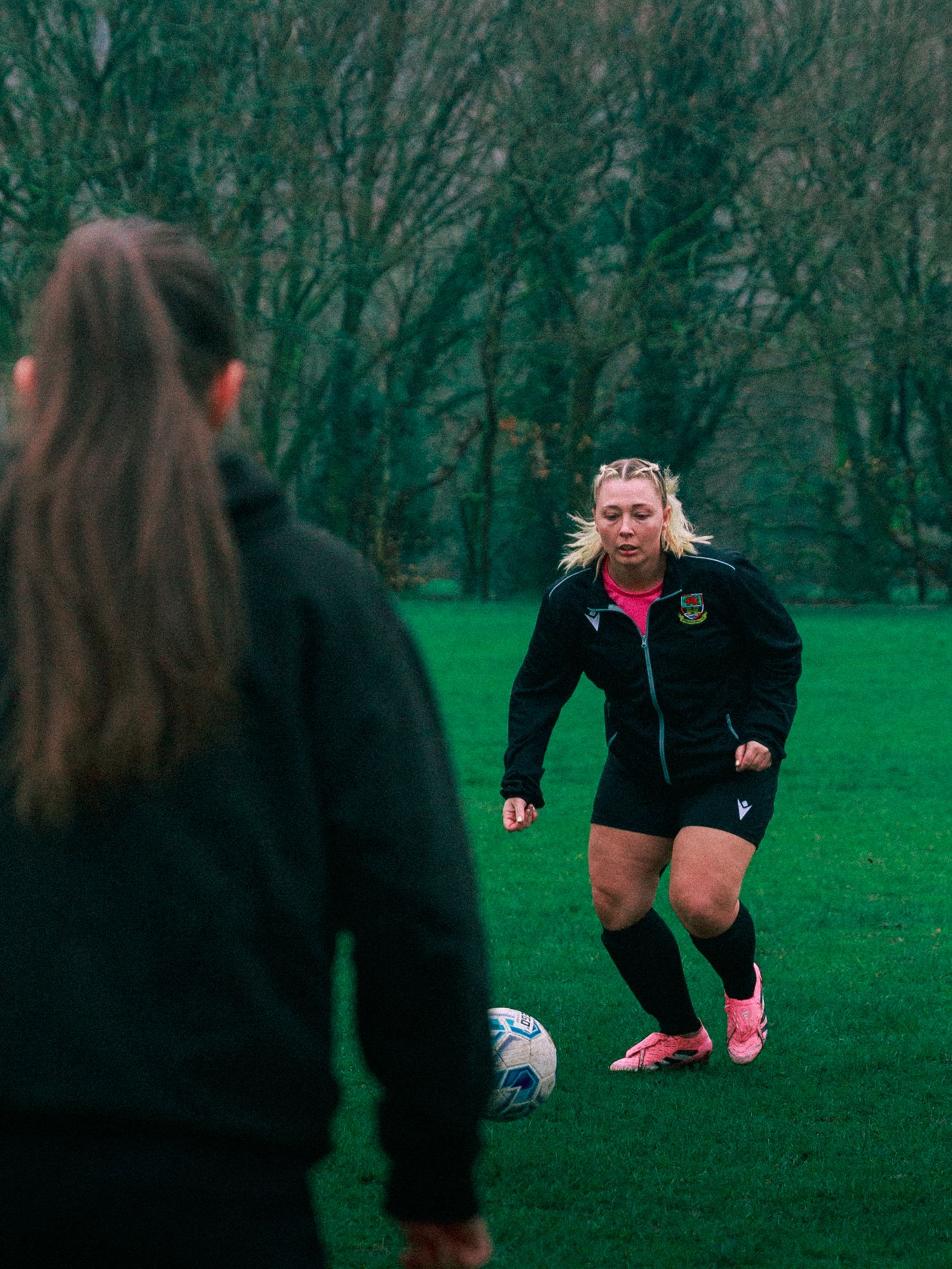 football photography. picsbyshannonjames & Shannon James Photography.