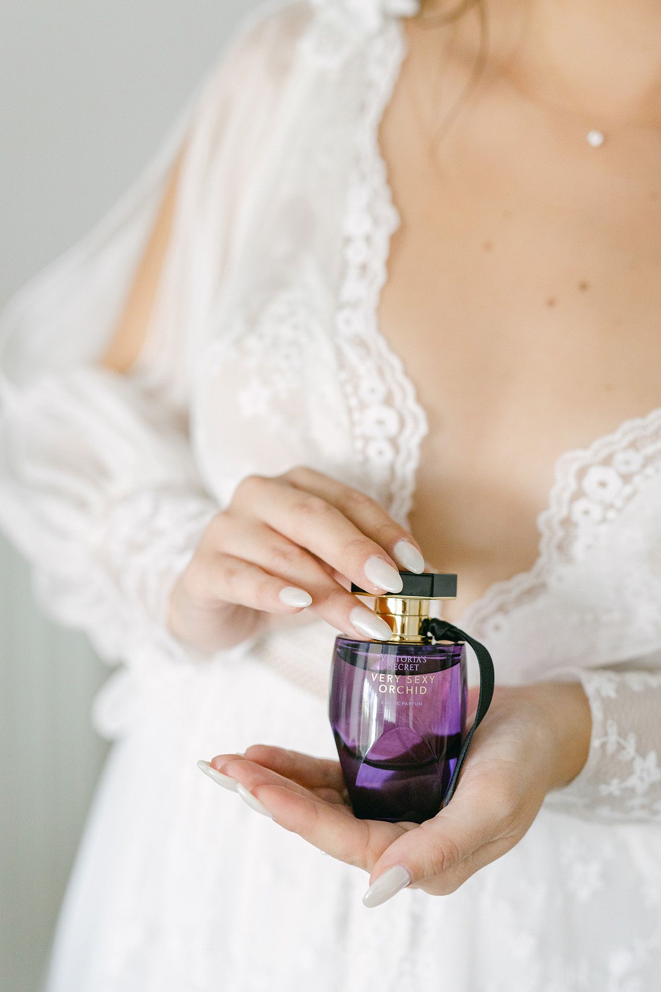 Elegant wedding preparation details in Greece by Refined White